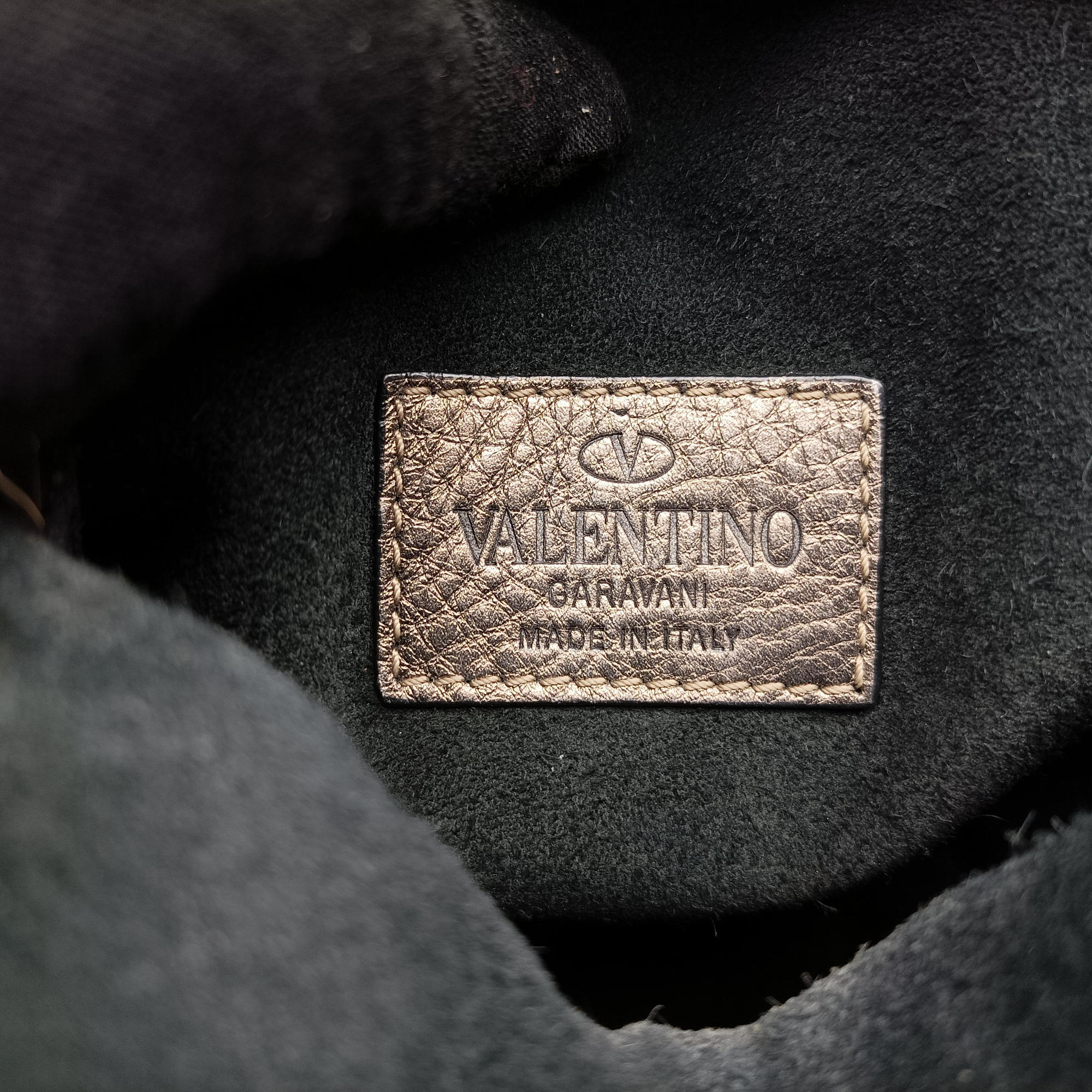 Pre-owned Valentino Rockstud gold Leather  backpack/rucksack | stylenewstar