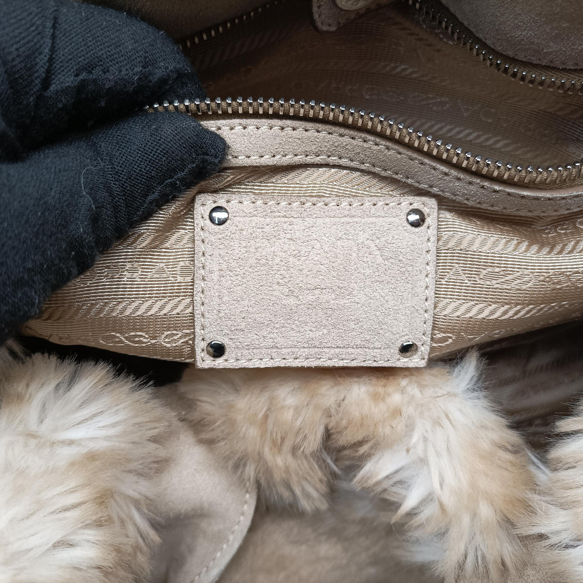 Pre-owned Prada Canapa Ecolapin Beige fur  handbag | stylenewstar