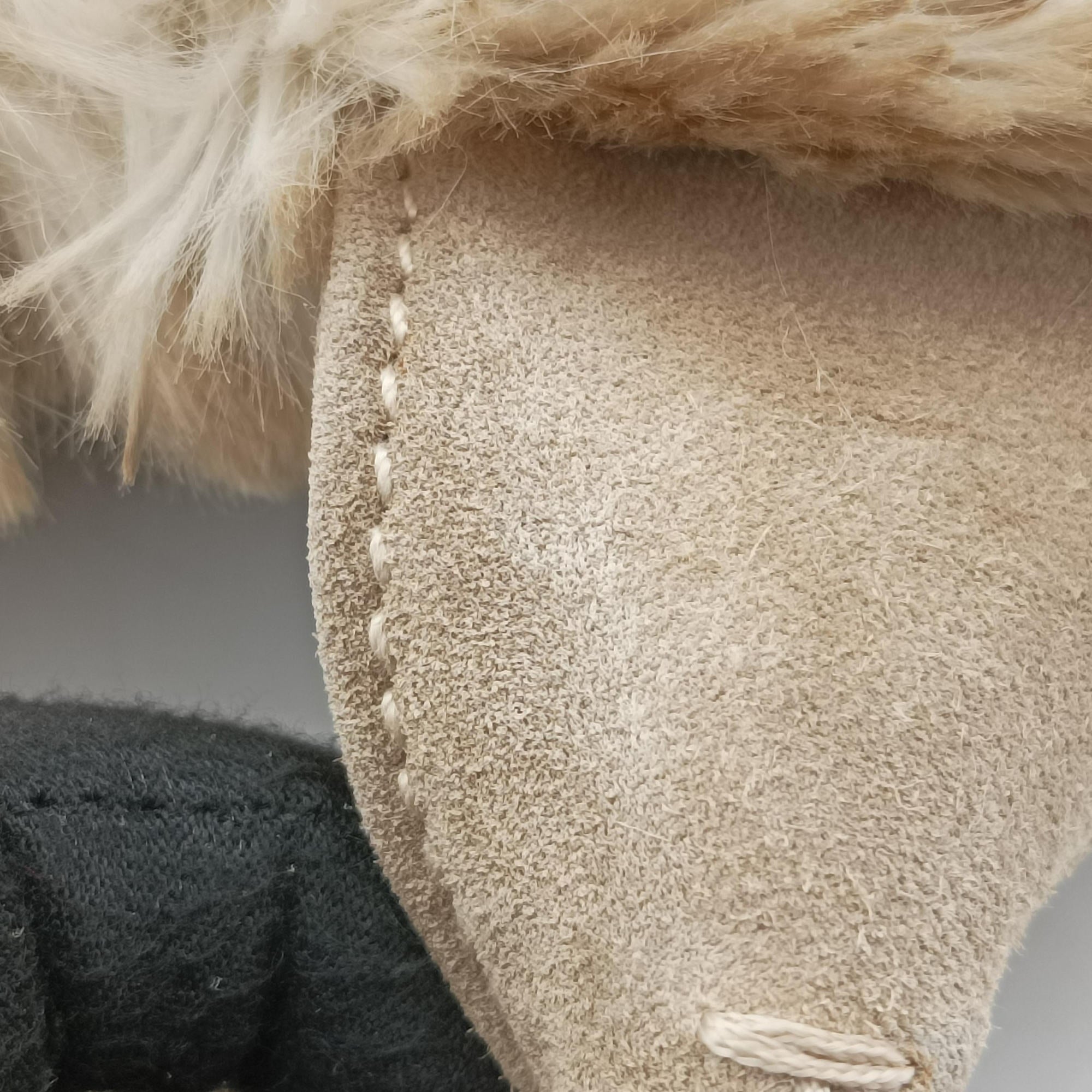 Pre-owned Prada Canapa Ecolapin Beige fur  handbag | stylenewstar