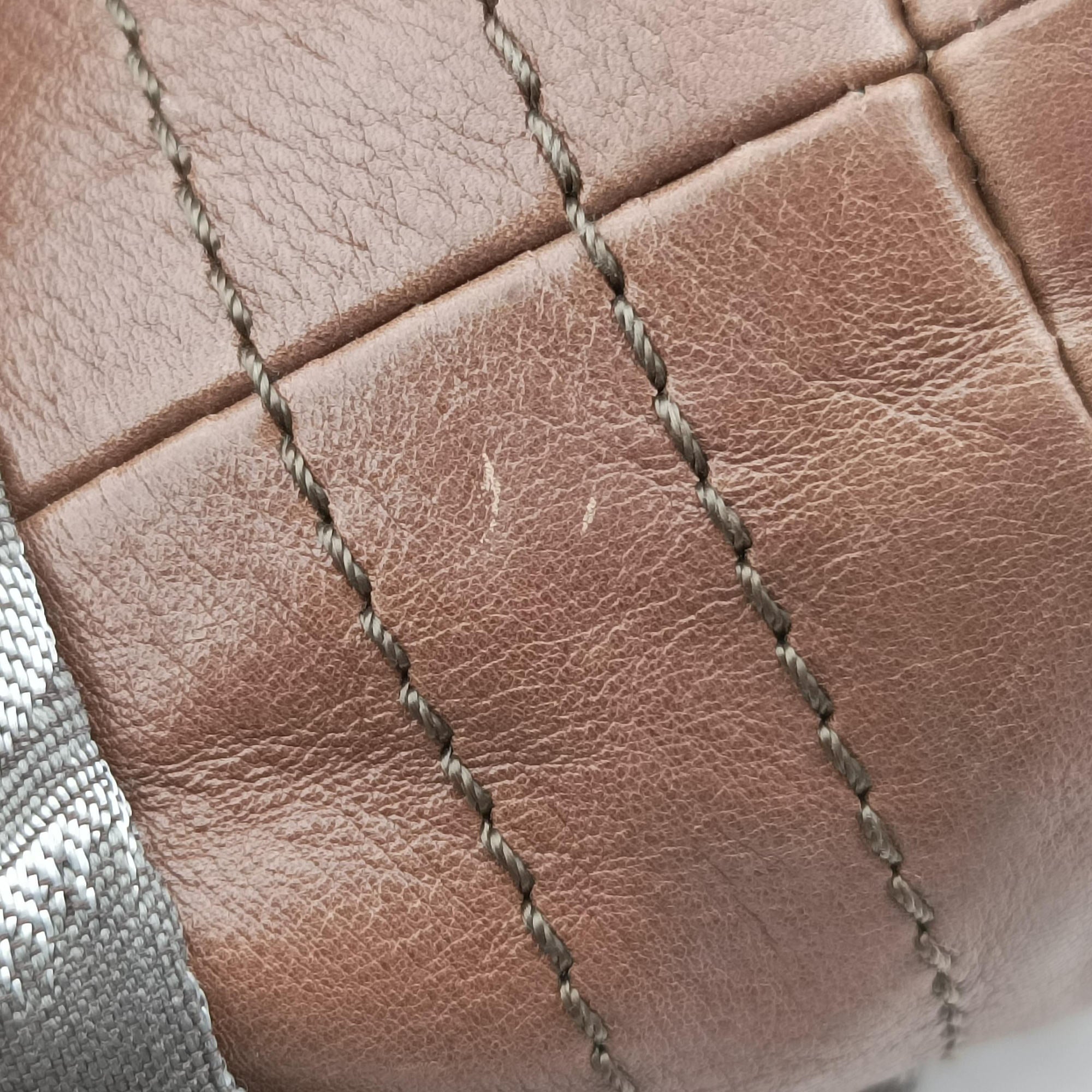 Pre-owned Louis Vuitton 2010 Collection Aviator Gray×Red×Brown Canvas ×Leather M40385 shoulderbag | stylenewstar