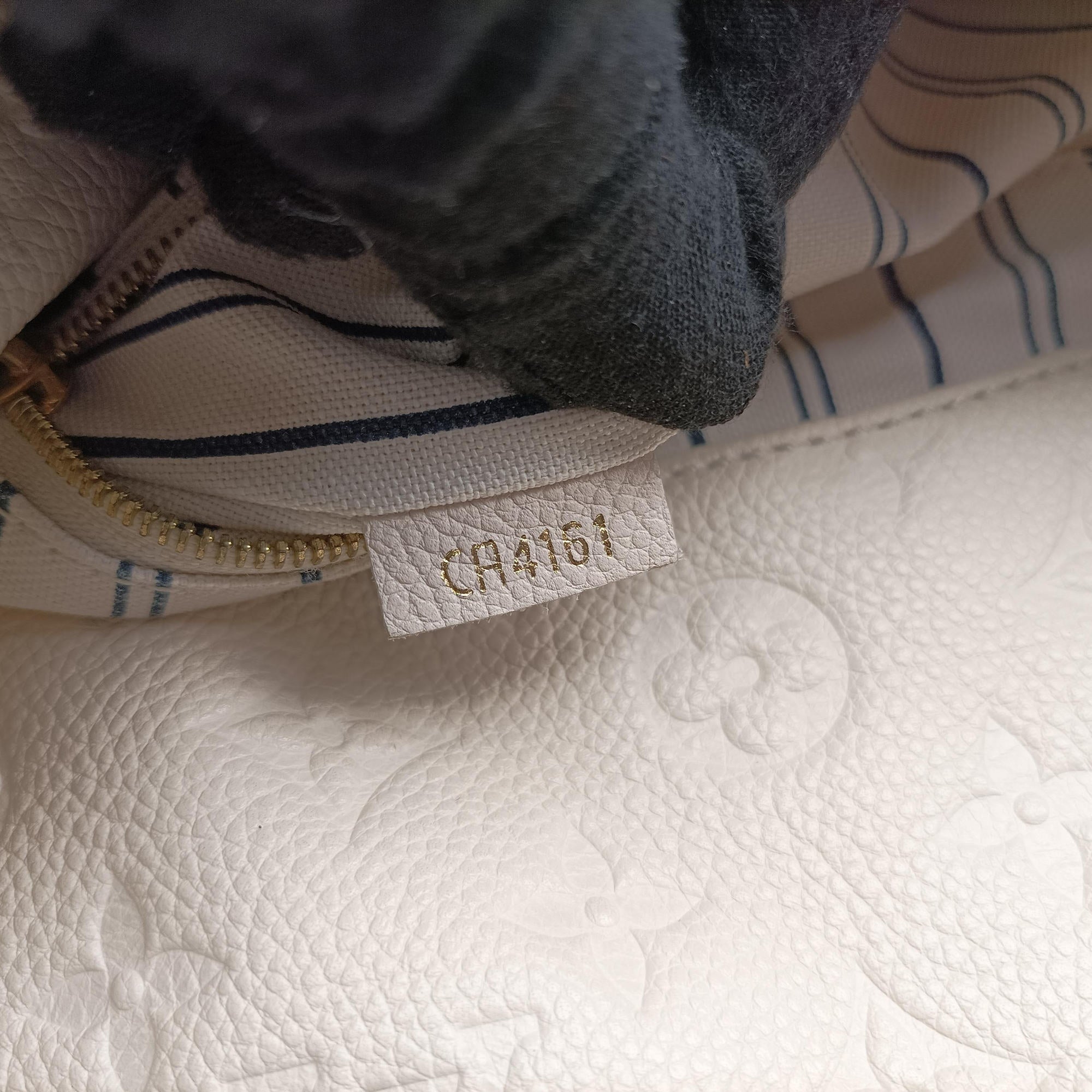 Pre-owned Louis Vuitton ARTSY MM NEIGE Monogram Empreinte M93449 handbag | stylenewstar