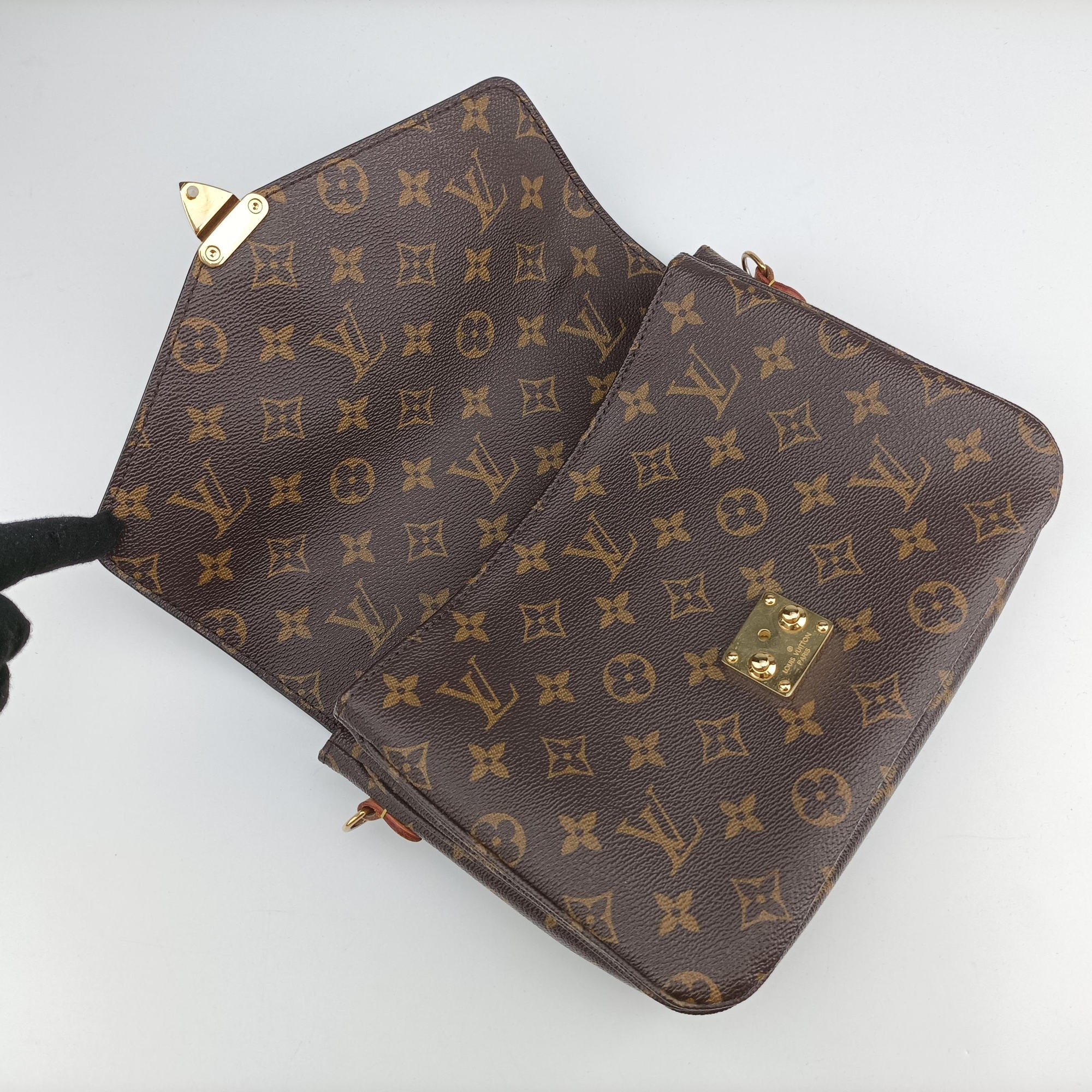 Pre-owned Louis Vuitton Pochette Metis MM Brown Monogram Canvas M44875 shoulderbag | stylenewstar