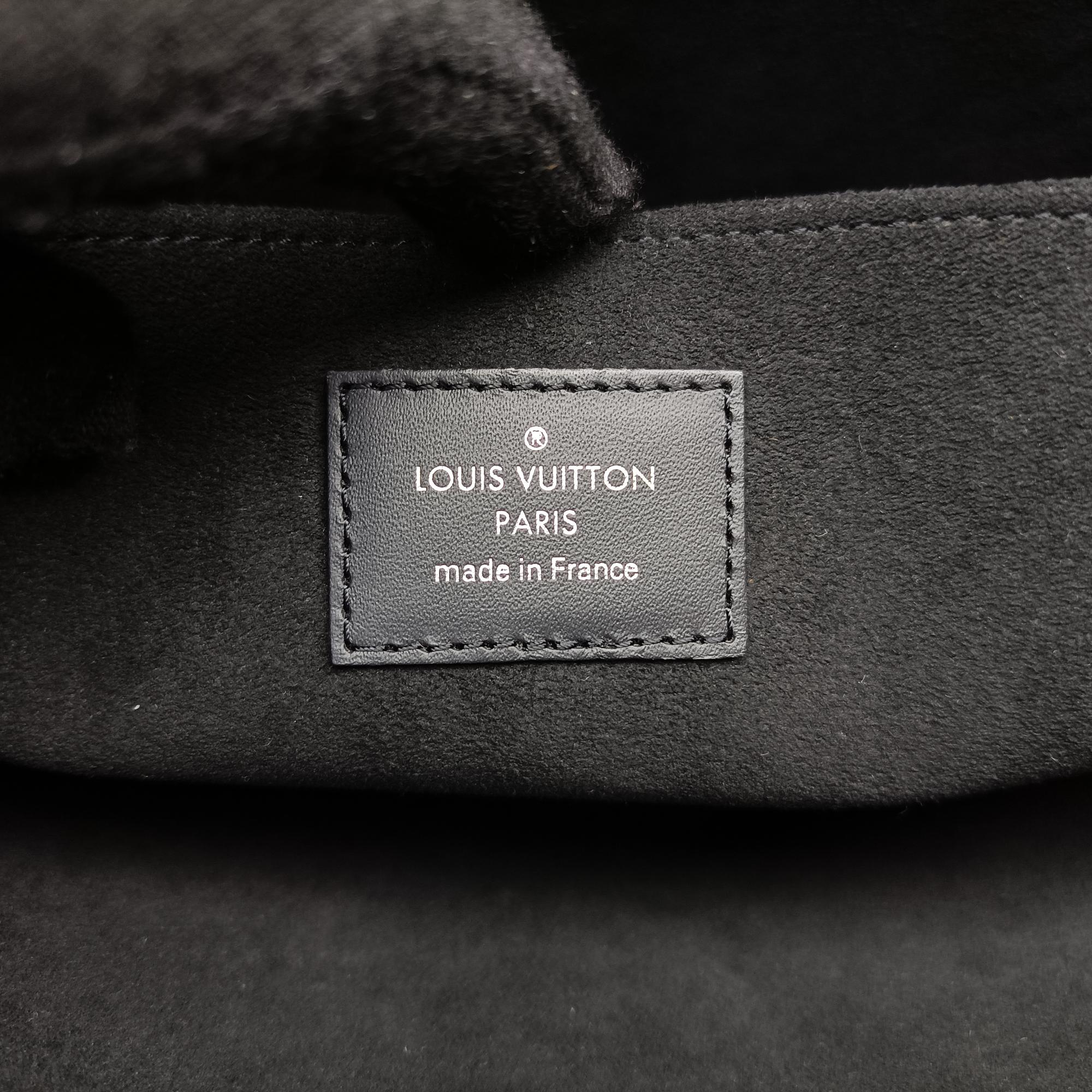 Pre-owned Louis Vuitton Pochette Jour GM Supreme Collaboration Noir epi M67754 clutchbag | stylenewstar