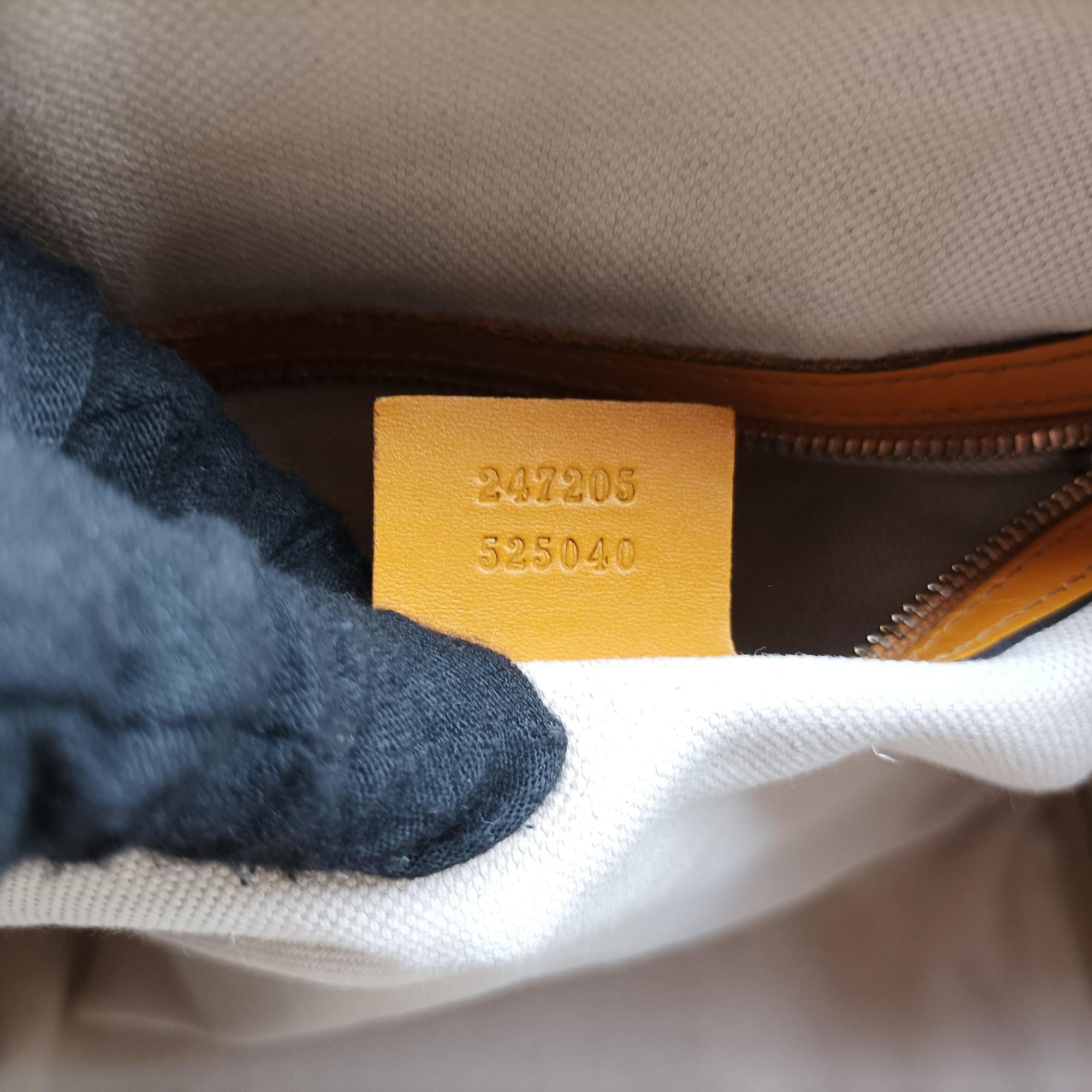 Pre-owned Gucci Sherry Line Beige×yellow×green canvas×Leather 247205 shoulderbag | stylenewstar
