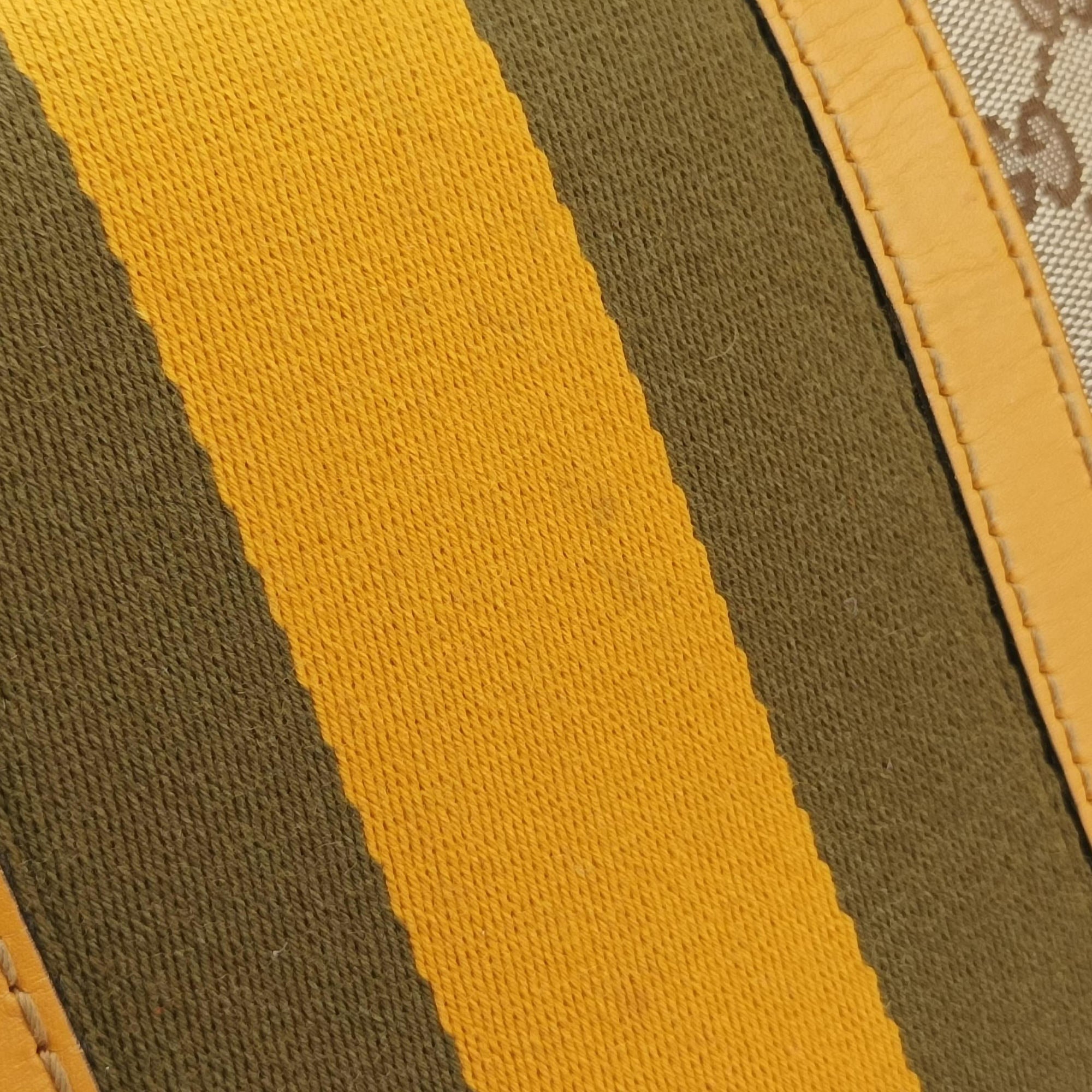 Pre-owned Gucci Sherry Line Beige×yellow×green canvas×Leather 247205 shoulderbag | stylenewstar
