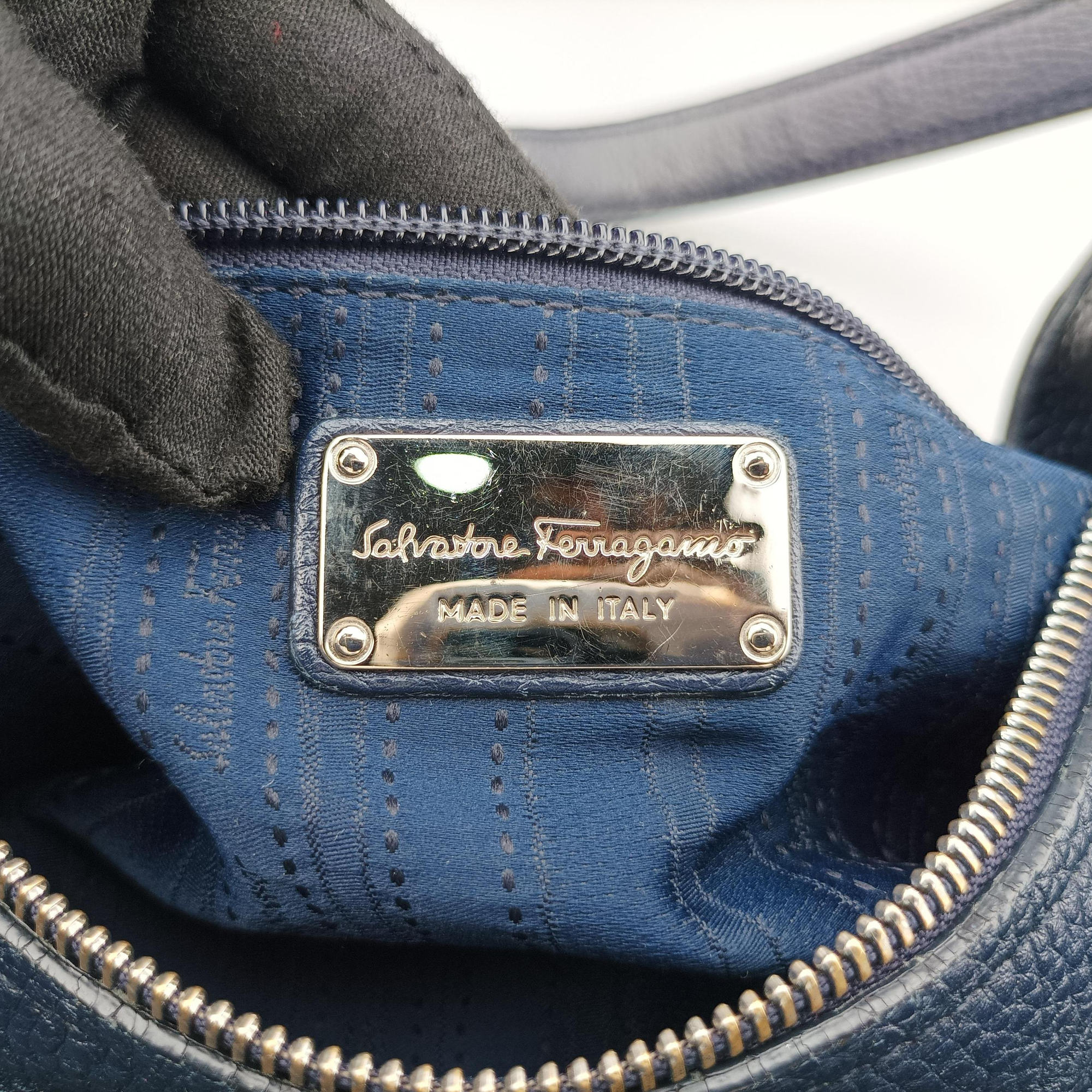 Pre-owned Ferragamo Fanisa hobo Blue leather  handbag | stylenewstar