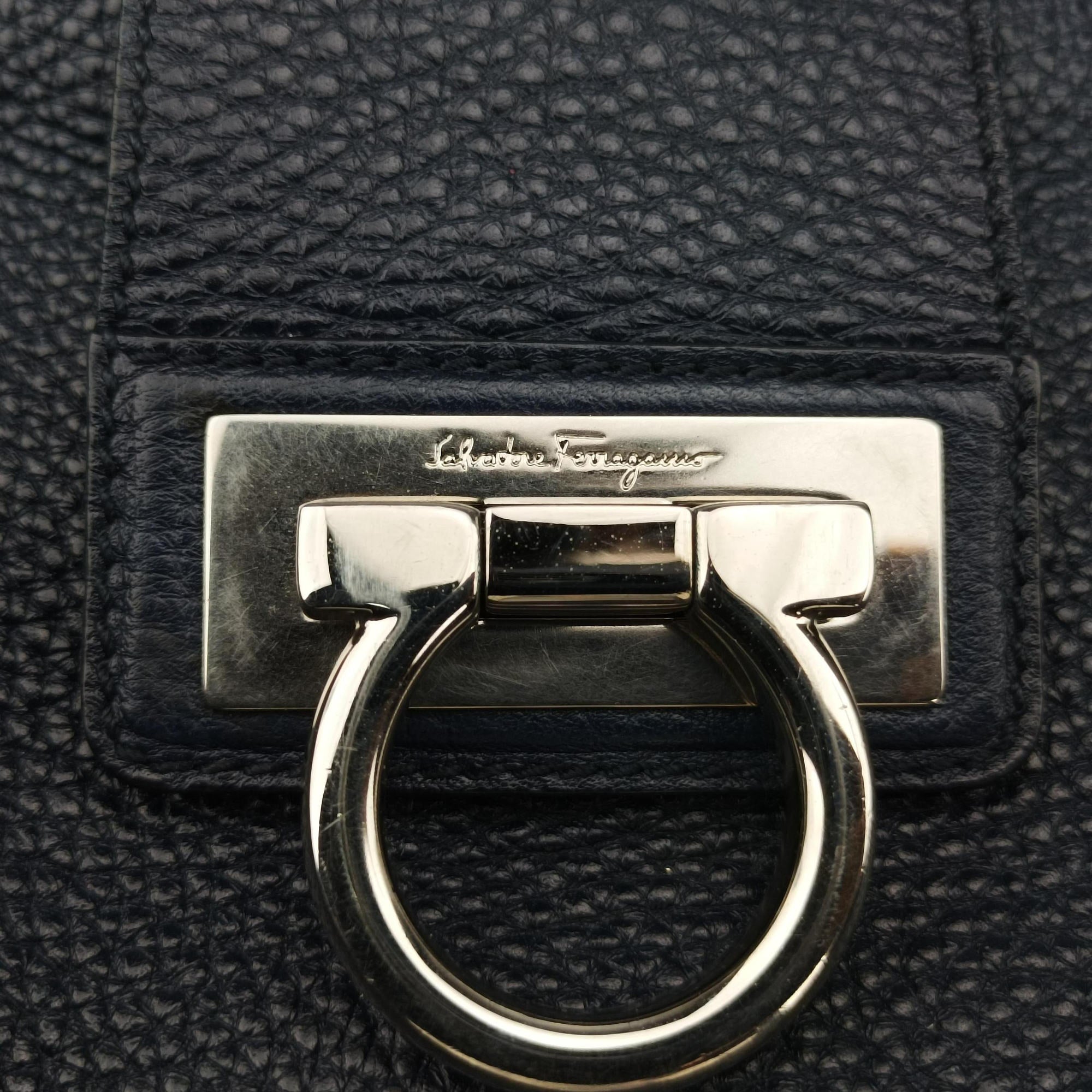 Pre-owned Ferragamo Fanisa hobo Blue leather  handbag | stylenewstar