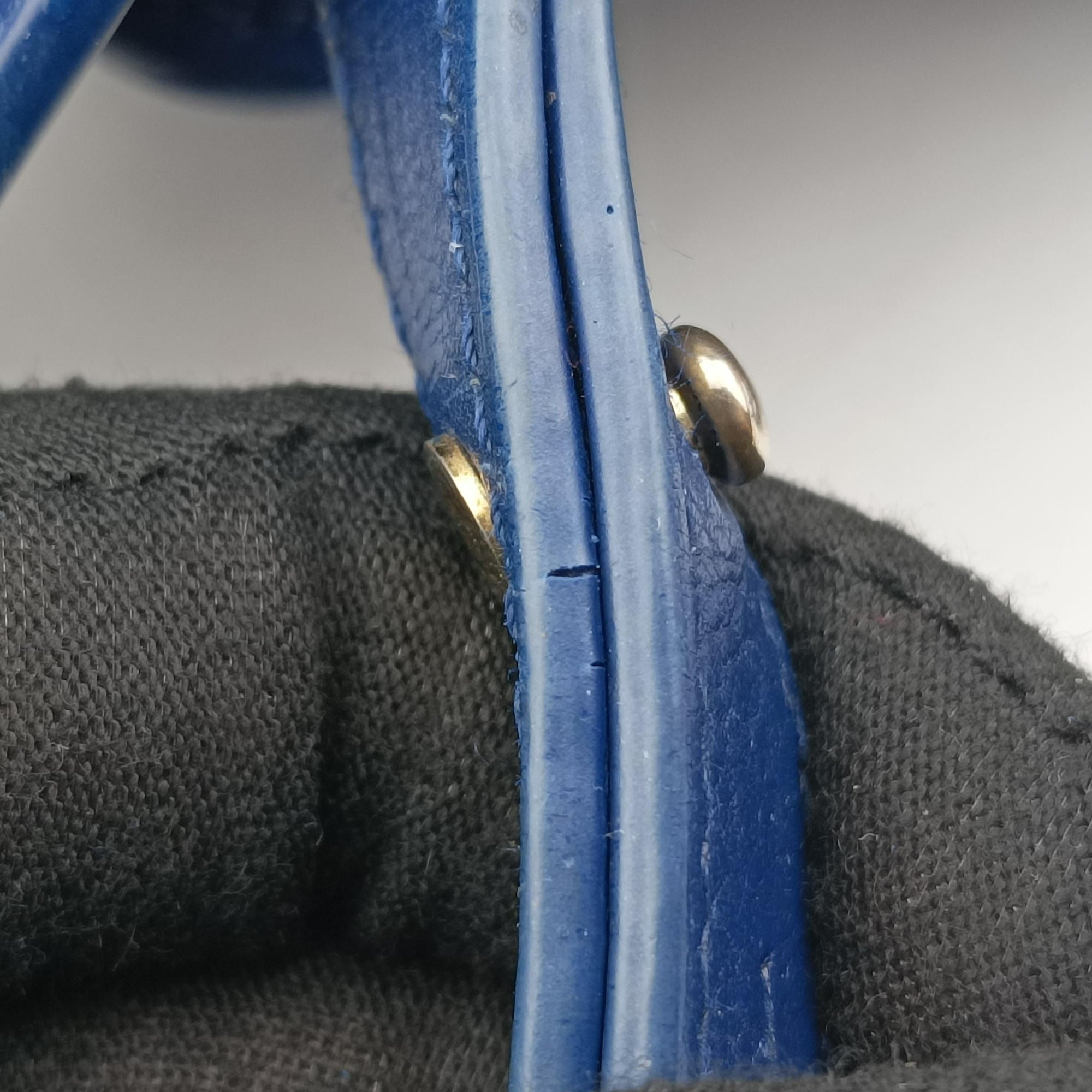Pre-owned Yves Saint Laurent Y Ligne Petit Cabas Blue Leather 311210 shoulderbag | stylenewstar