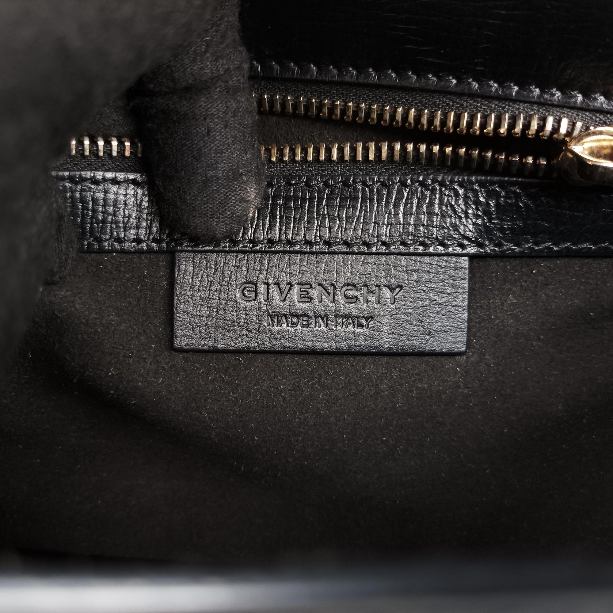 Pre-owned Givenchy Pandora Black Leather  shoulderbag | stylenewstar