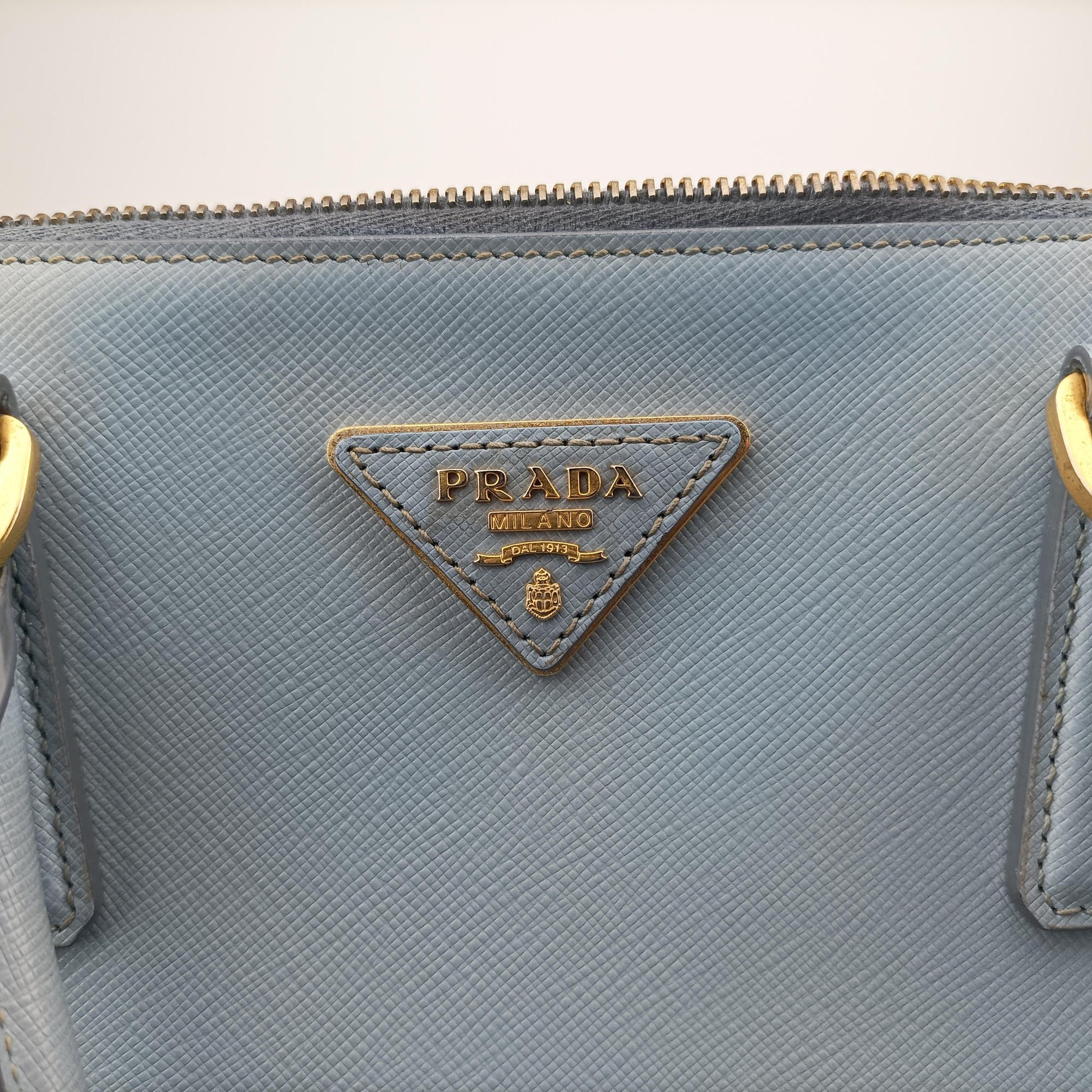 Vintage Prada Galleria Blue SAFFIANO Leather BN1801 shoulderbag | stylenewstar