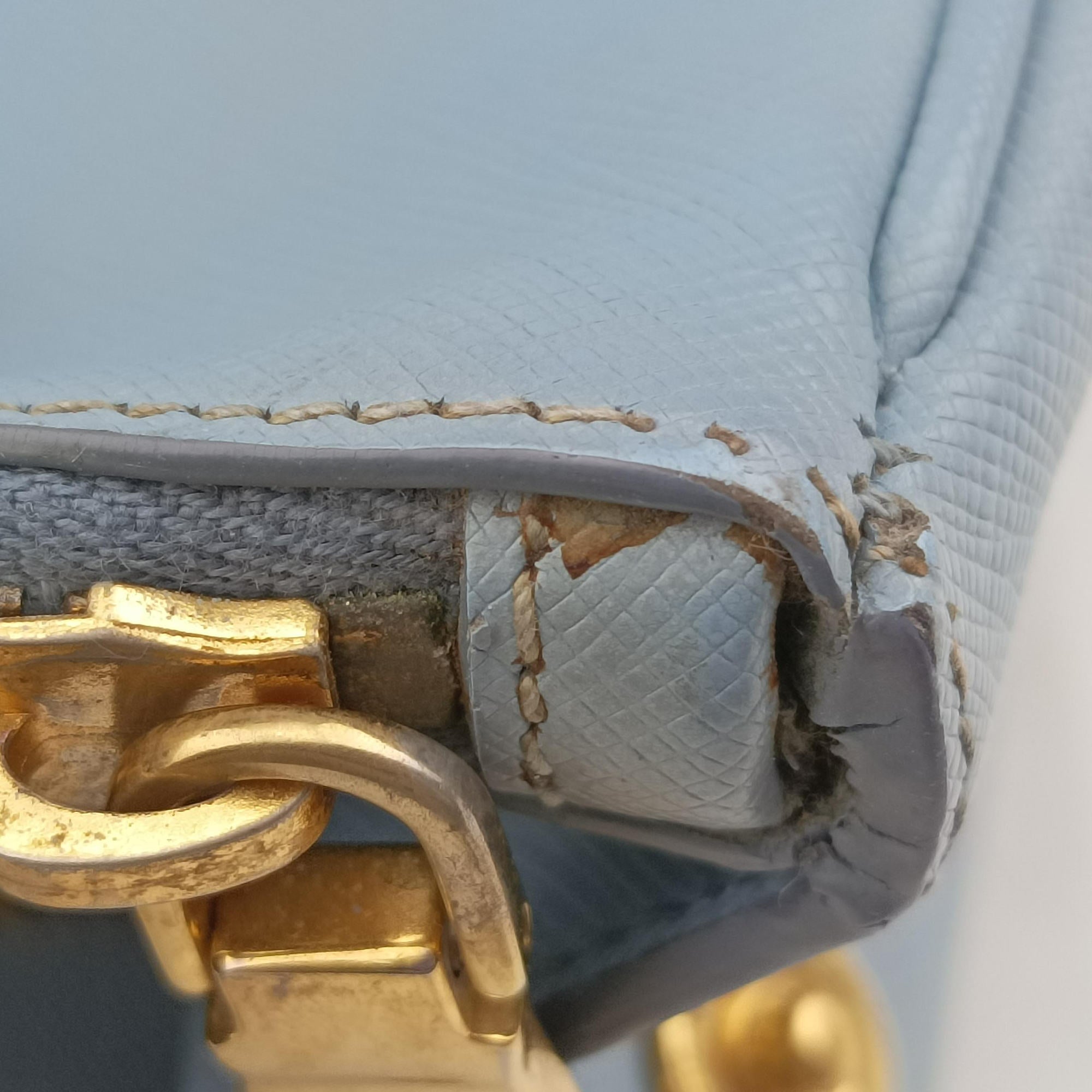 Vintage Prada Galleria Blue SAFFIANO Leather BN1801 shoulderbag | stylenewstar