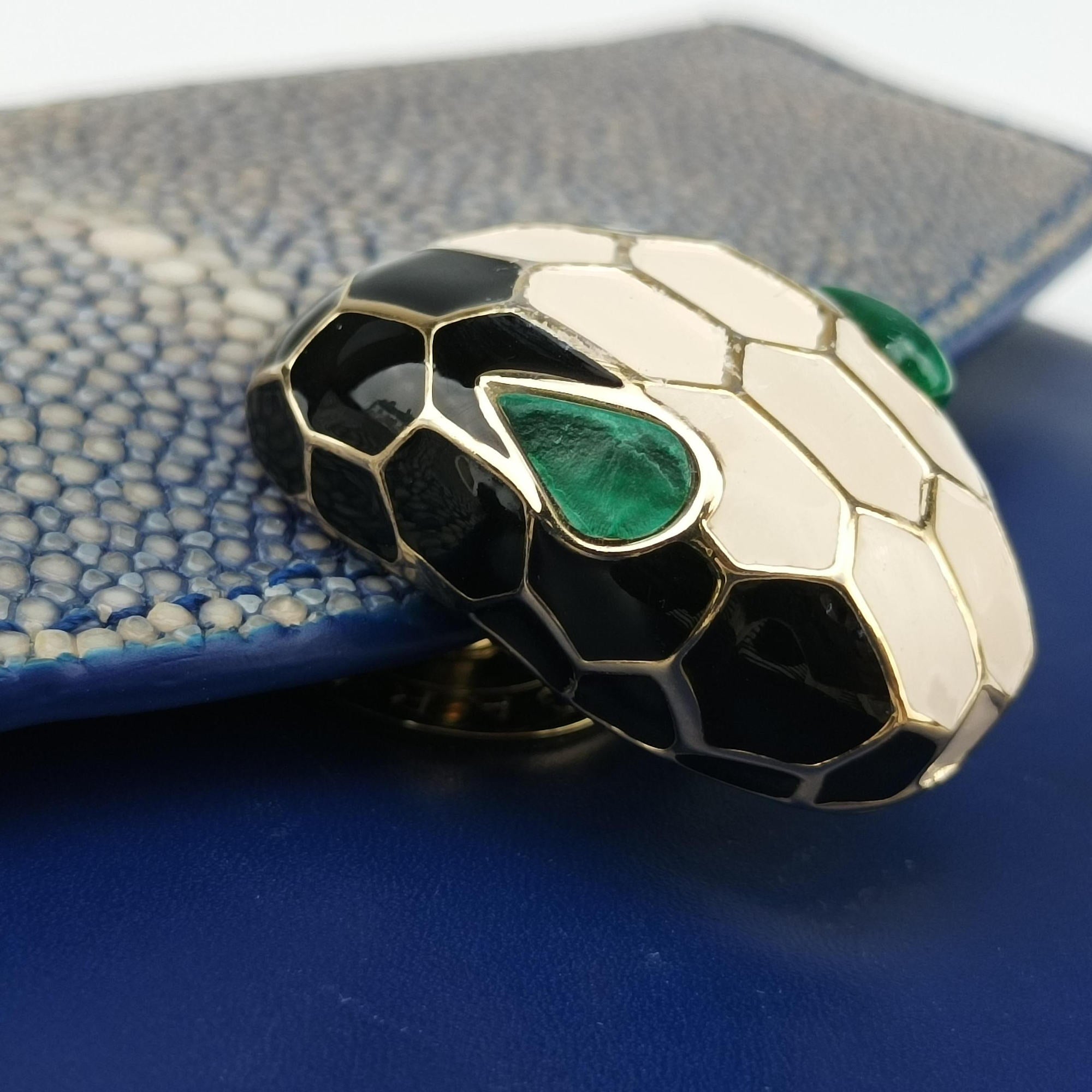 Pre-owned Bvlgari Serpenti Blue Galuchat Skin×Leather  shoulderbag | stylenewstar