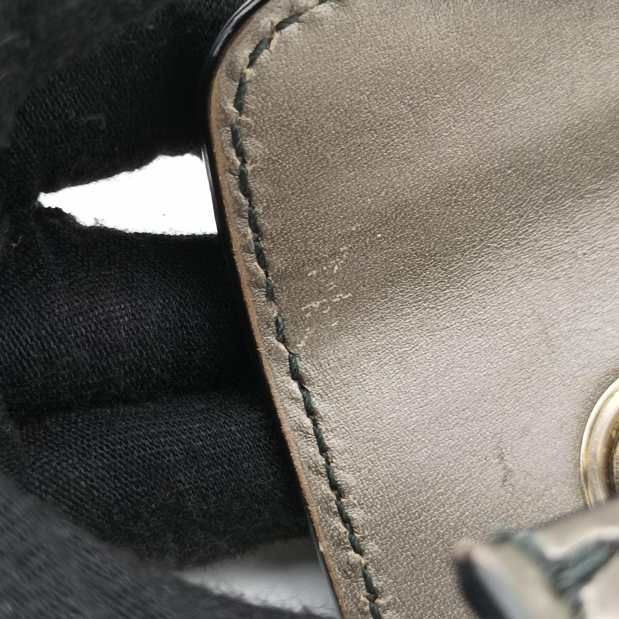 Pre-owned Gucci Emily Golden Leather 369622 shoulderbag | stylenewstar
