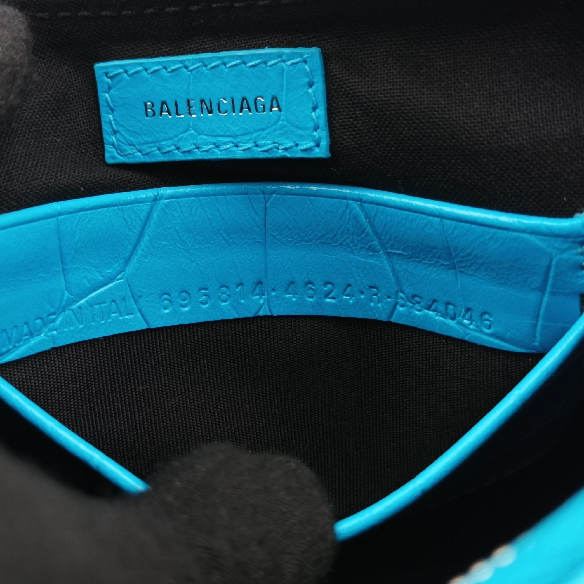 Pre-owned Balenciaga Le Cagole Blue Leather  shoulderbag | stylenewstar