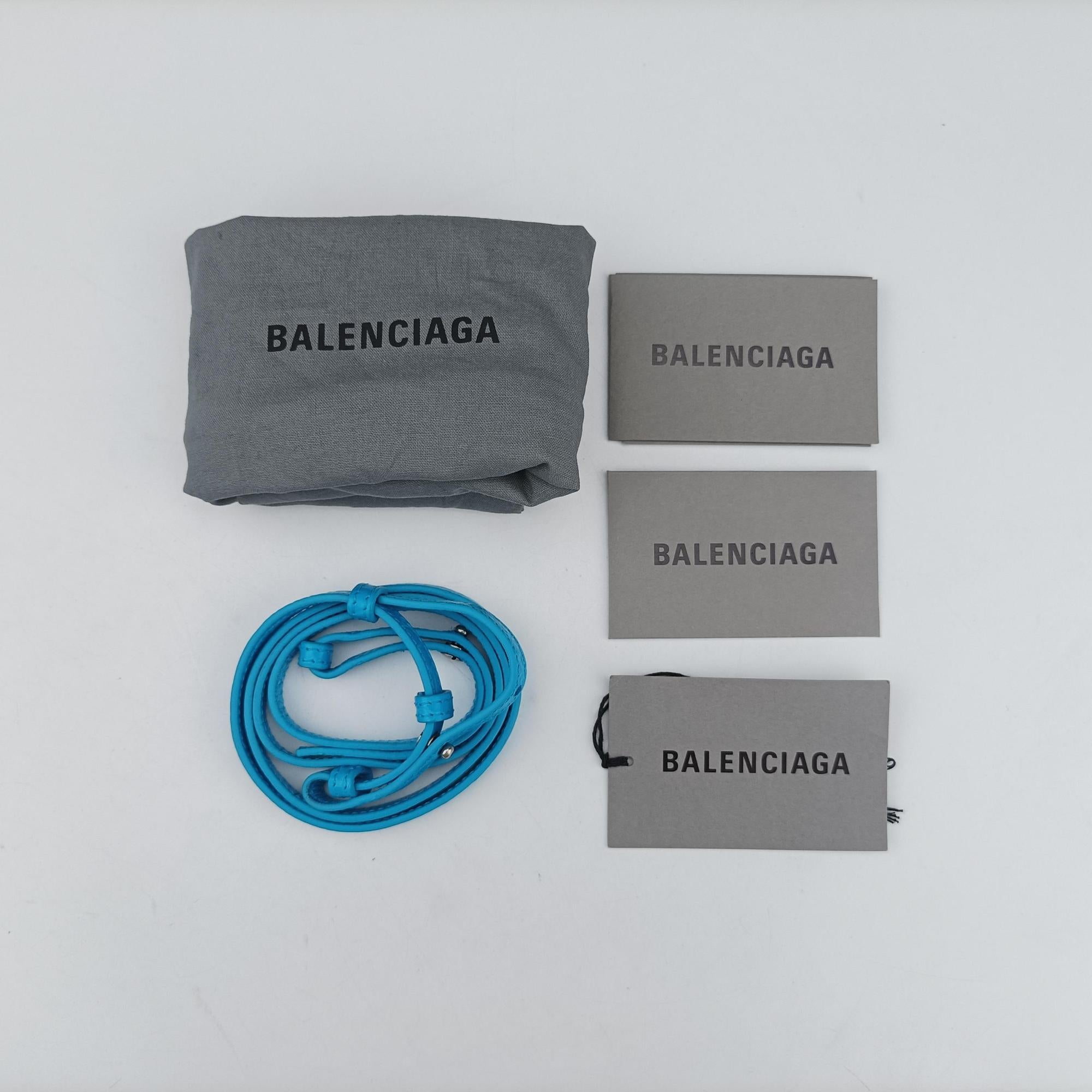 Pre-owned Balenciaga Le Cagole Blue Leather  shoulderbag | stylenewstar