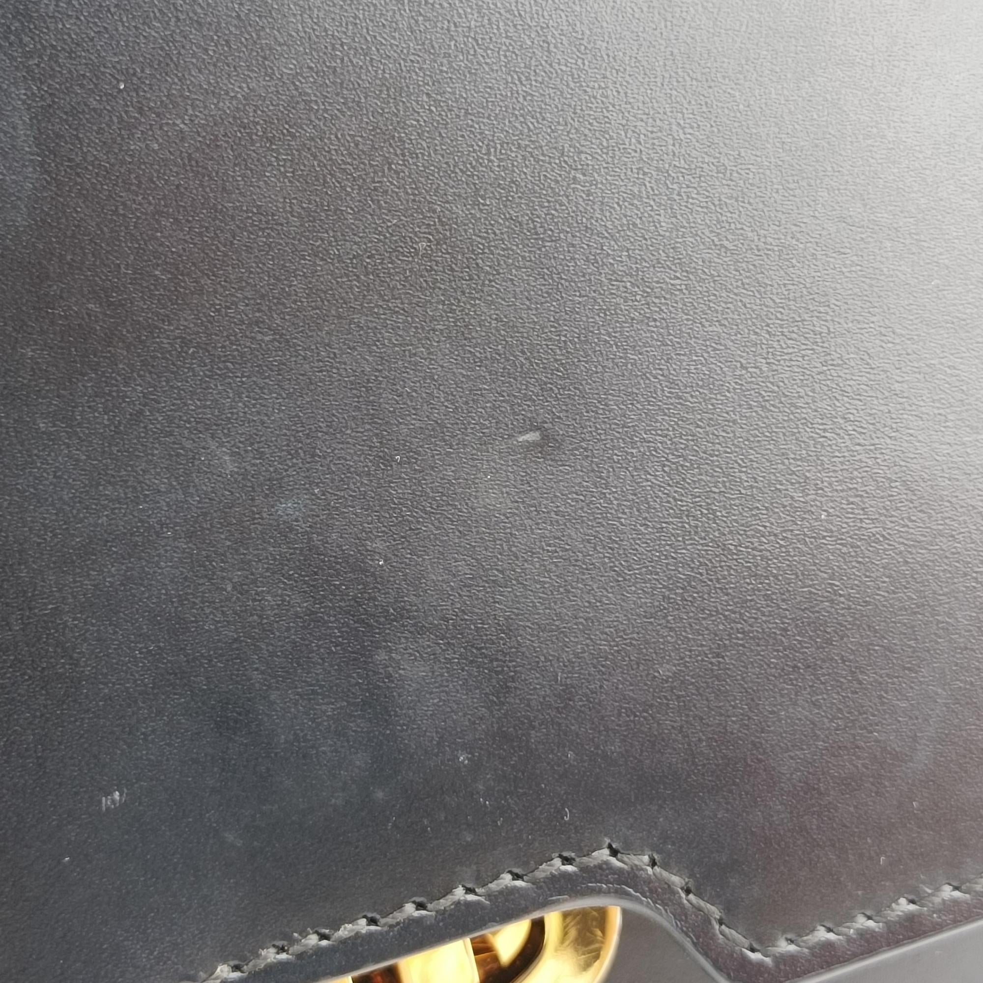 Pre-owned Burberry TB logo Black Leather  bum bag/waist bag | stylenewstar