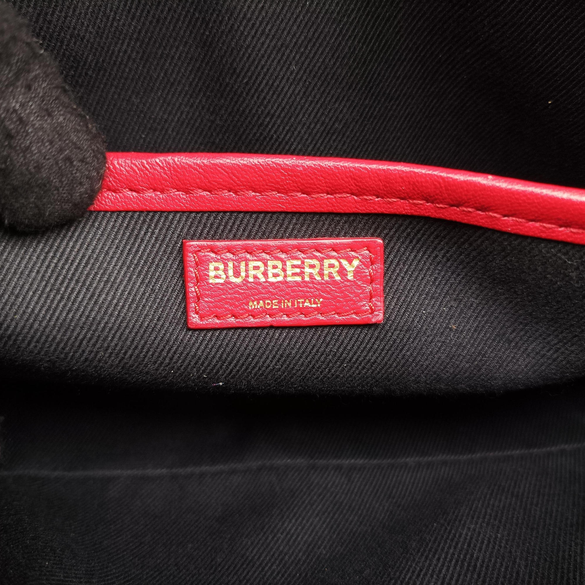 Secondhand Burberry Logo TB Camera Red Leather  shoulderbag | stylenewstar