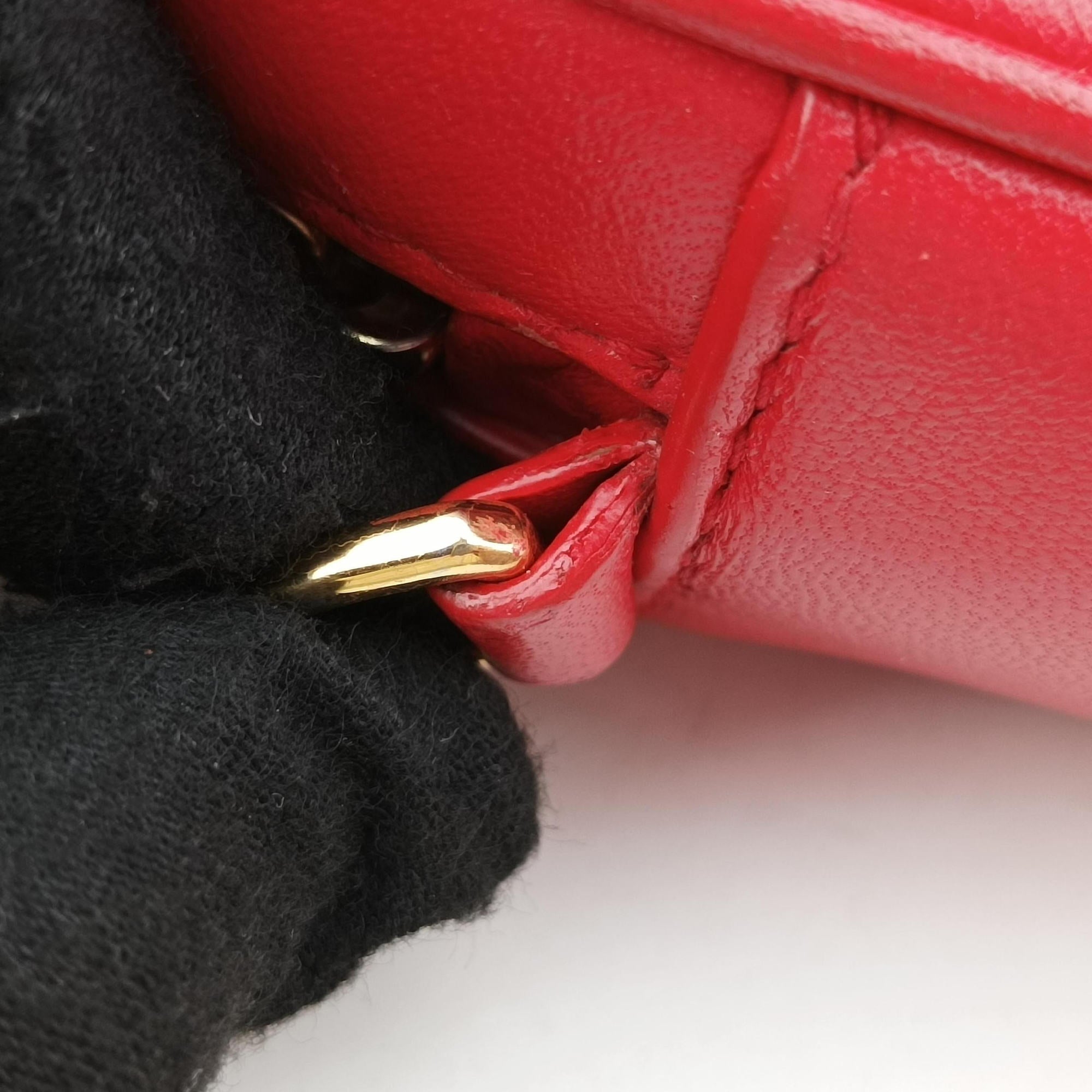 Secondhand Burberry Logo TB Camera Red Leather  shoulderbag | stylenewstar