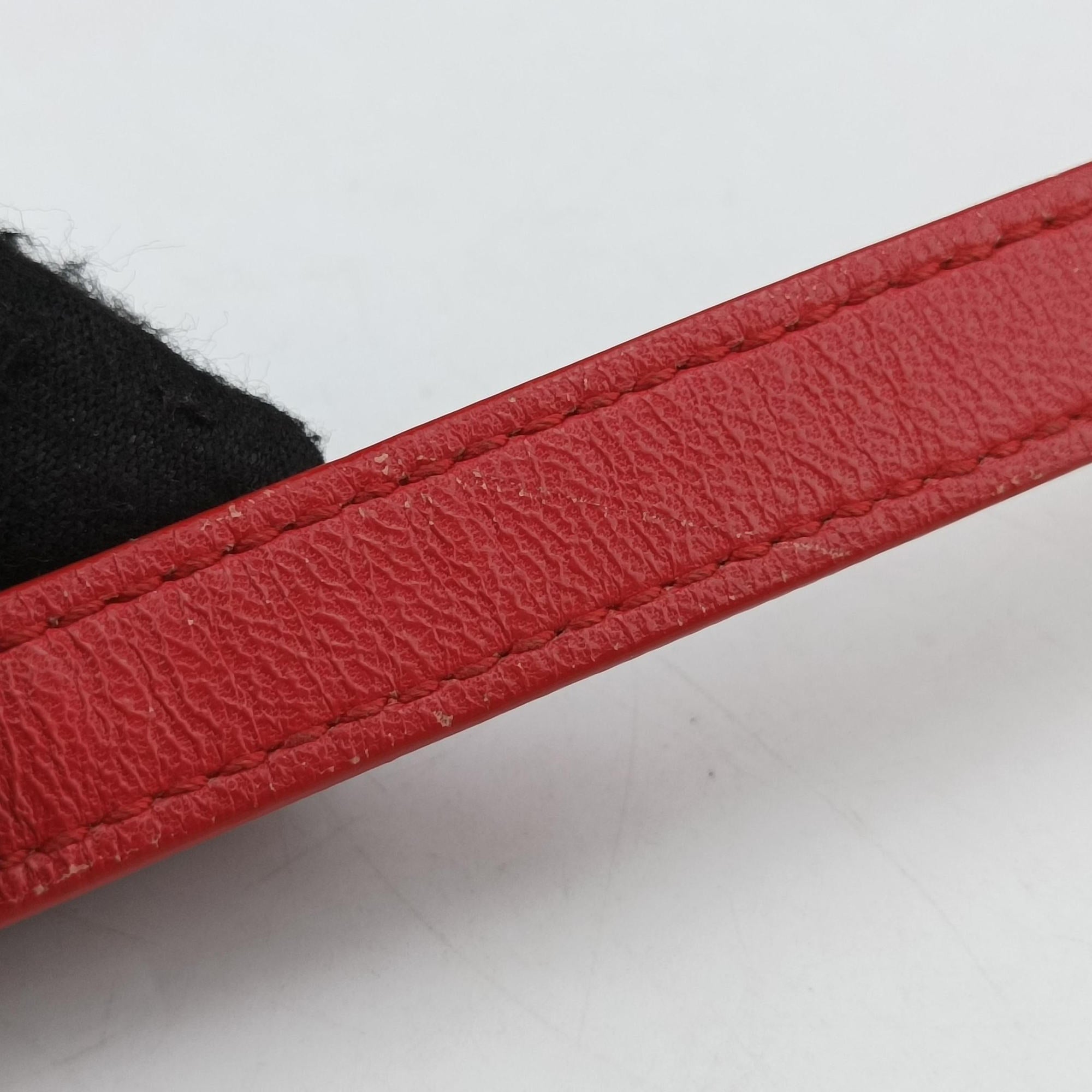 Secondhand Burberry Logo TB Camera Red Leather  shoulderbag | stylenewstar