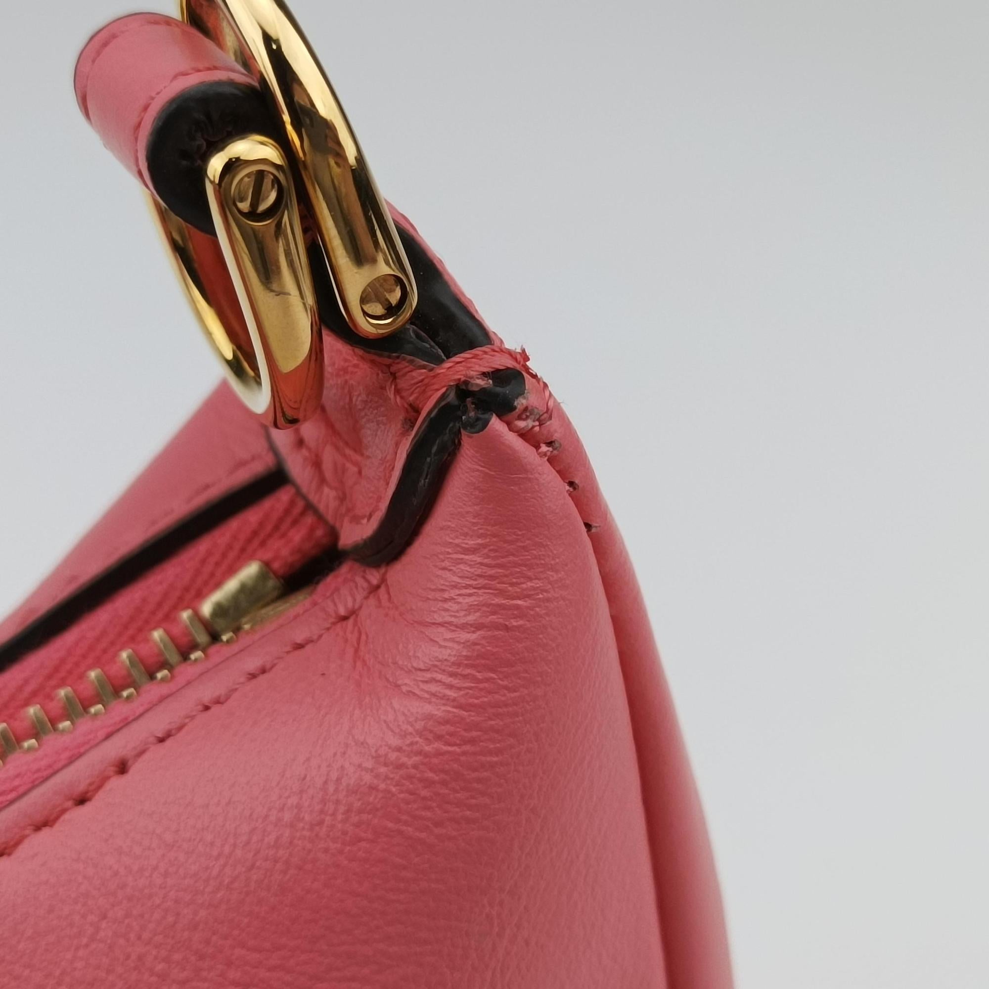 Pre-owned Fendi Nano Fendigraphy Pink Leather 7AS089 handbag | stylenewstar