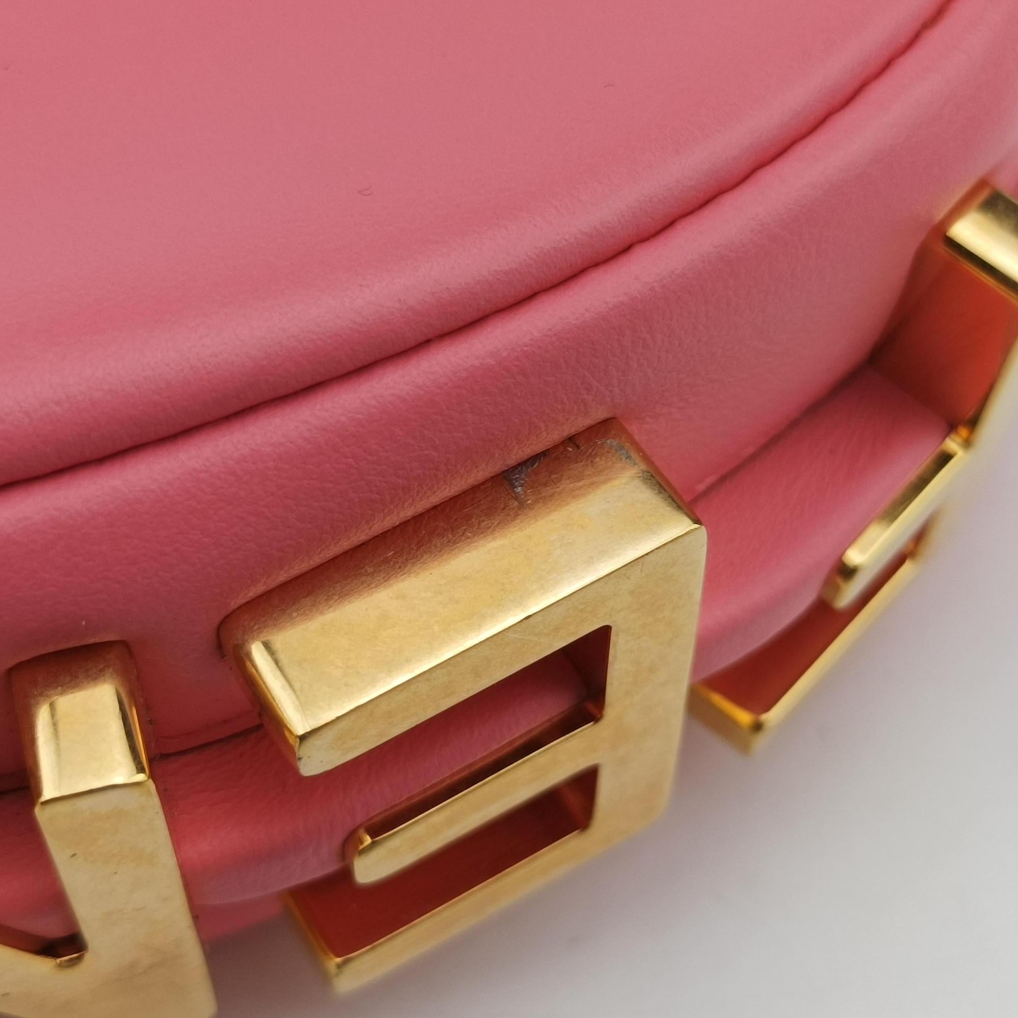 Pre-owned Fendi Nano Fendigraphy Pink Leather 7AS089 handbag | stylenewstar