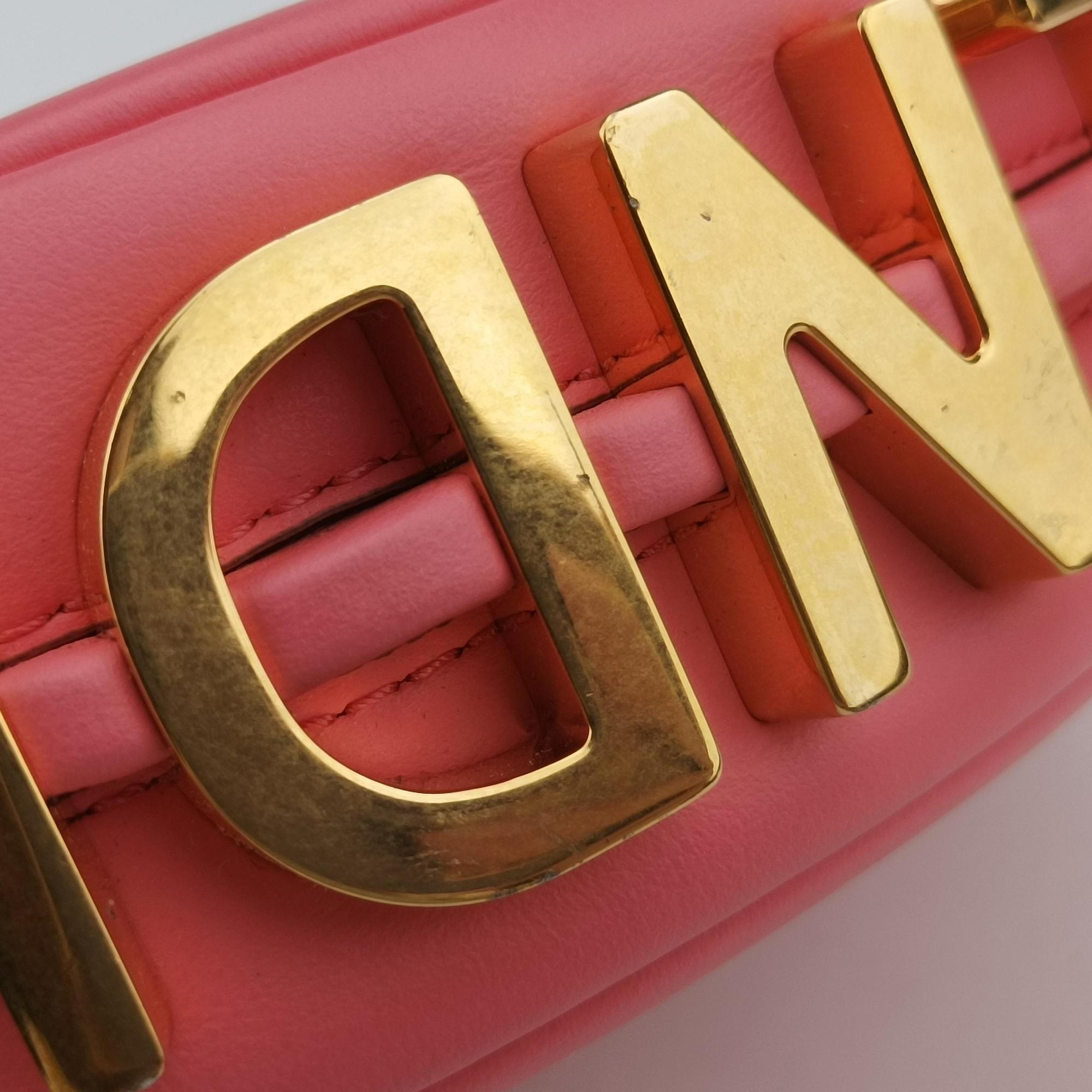 Pre-owned Fendi Nano Fendigraphy Pink Leather 7AS089 handbag | stylenewstar