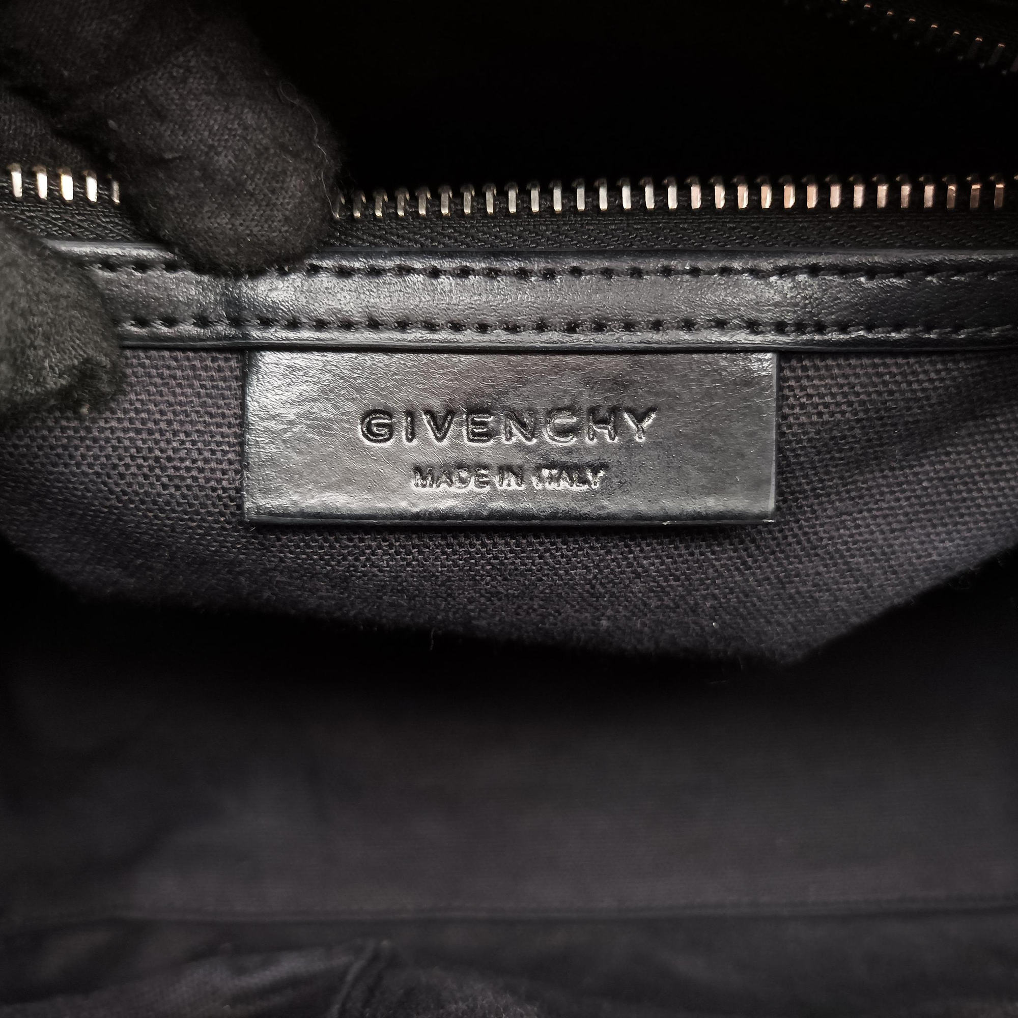 Vintage Givenchy Antigona Black leather  shoulderbag | stylenewstar