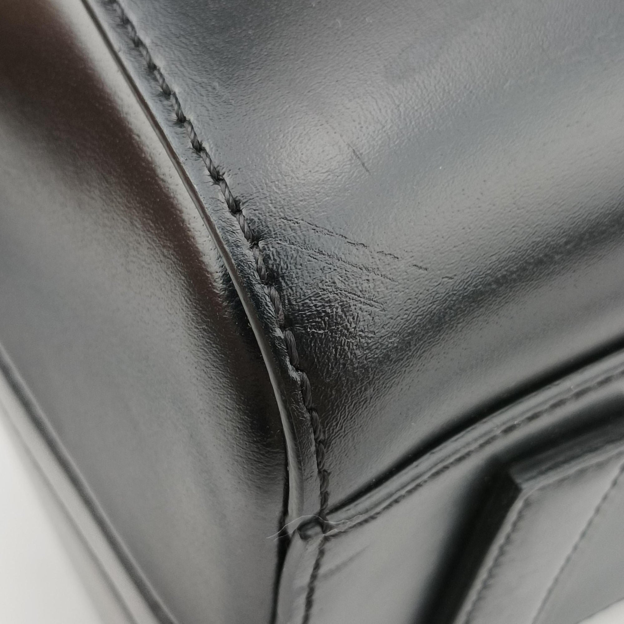 Vintage Givenchy Antigona Black leather  shoulderbag | stylenewstar