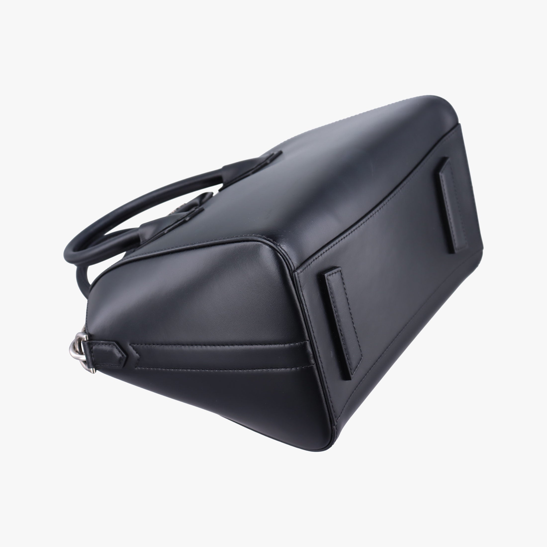 Vintage Givenchy Antigona Black leather  shoulderbag | stylenewstar