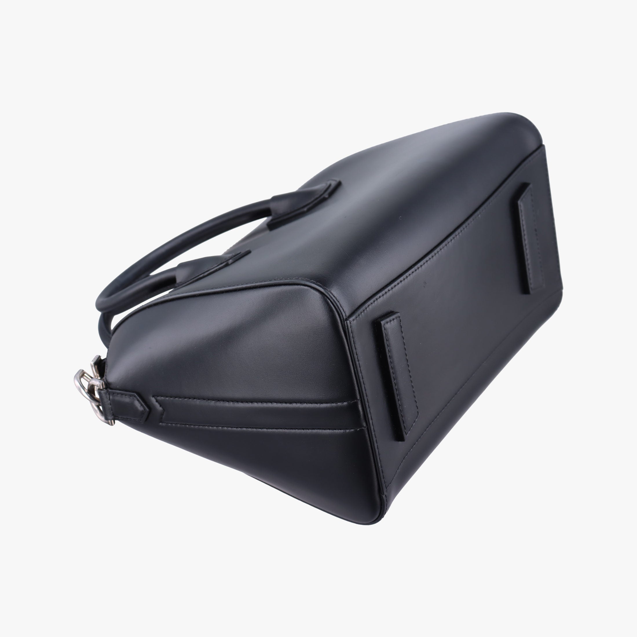 Vintage Givenchy Antigona Black leather  shoulderbag | stylenewstar