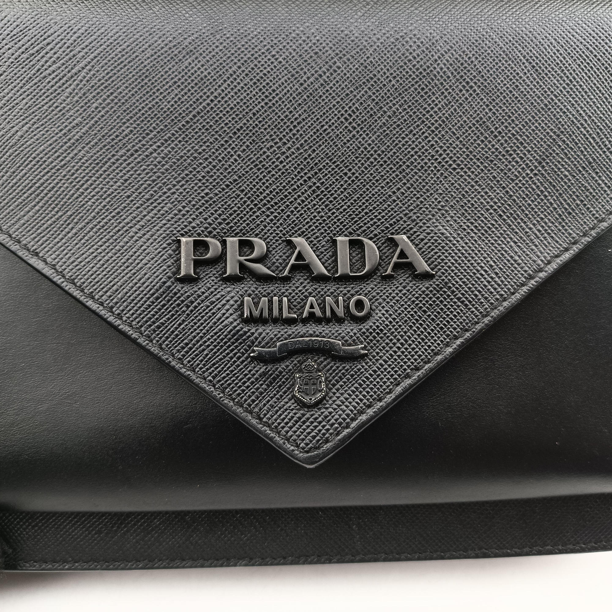 Pre-owned Prada Envelope Black SAFFIANO Leather 1BP020 shoulderbag | stylenewstar