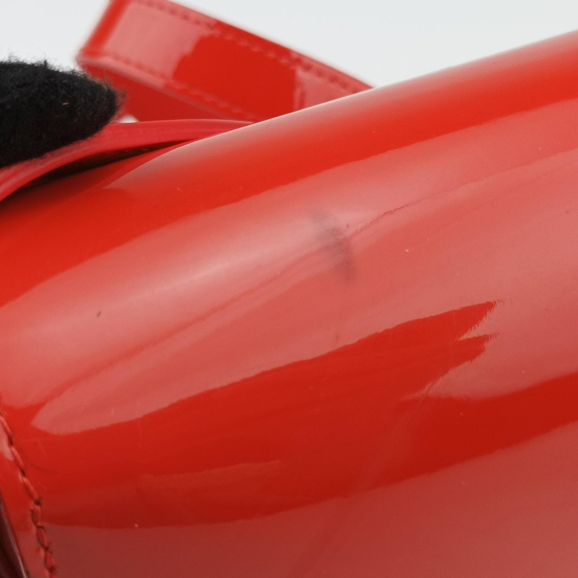 Secondhand Delvaux Madame Red patent  shoulderbag | stylenewstar