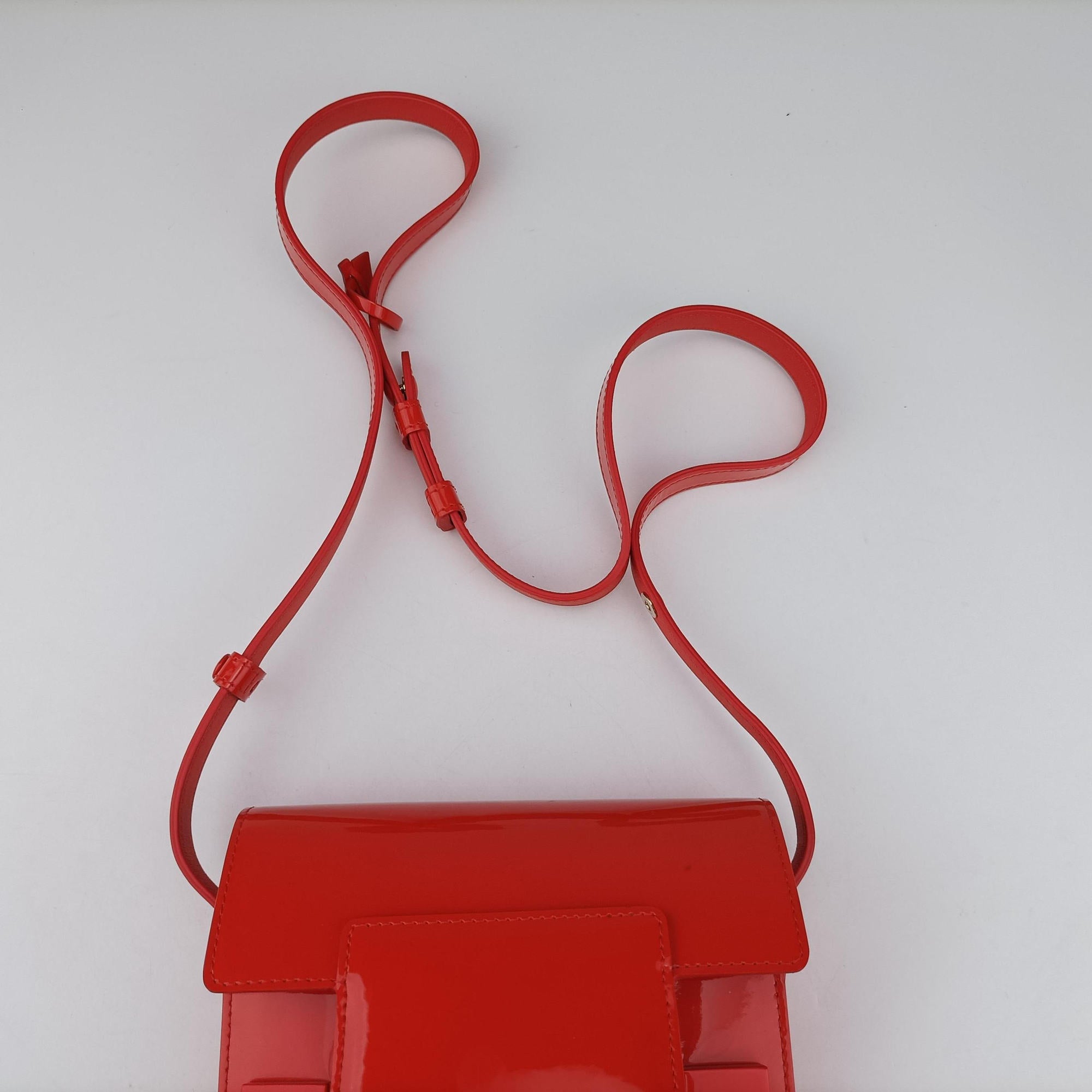 Secondhand Delvaux Madame Red patent  shoulderbag | stylenewstar