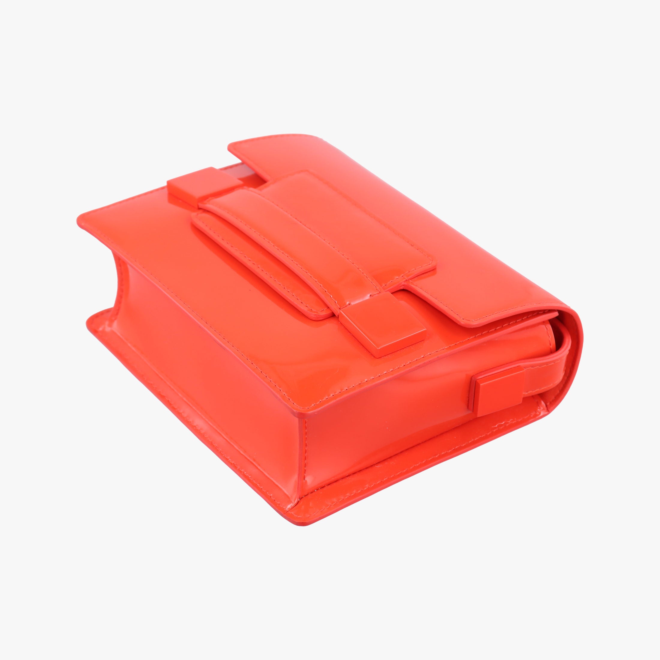 Secondhand Delvaux Madame Red patent  shoulderbag | stylenewstar