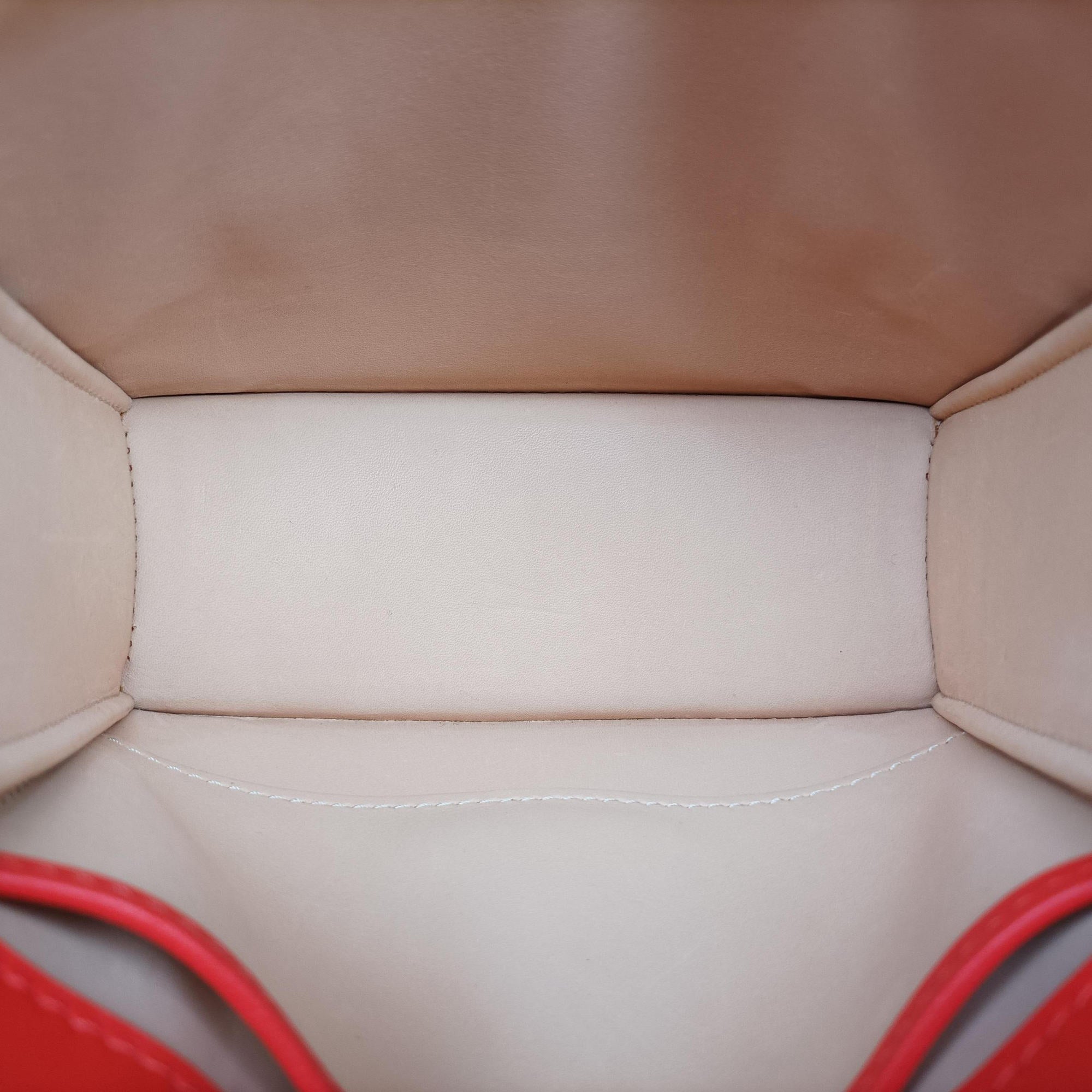 Secondhand Delvaux Madame Red patent  shoulderbag | stylenewstar