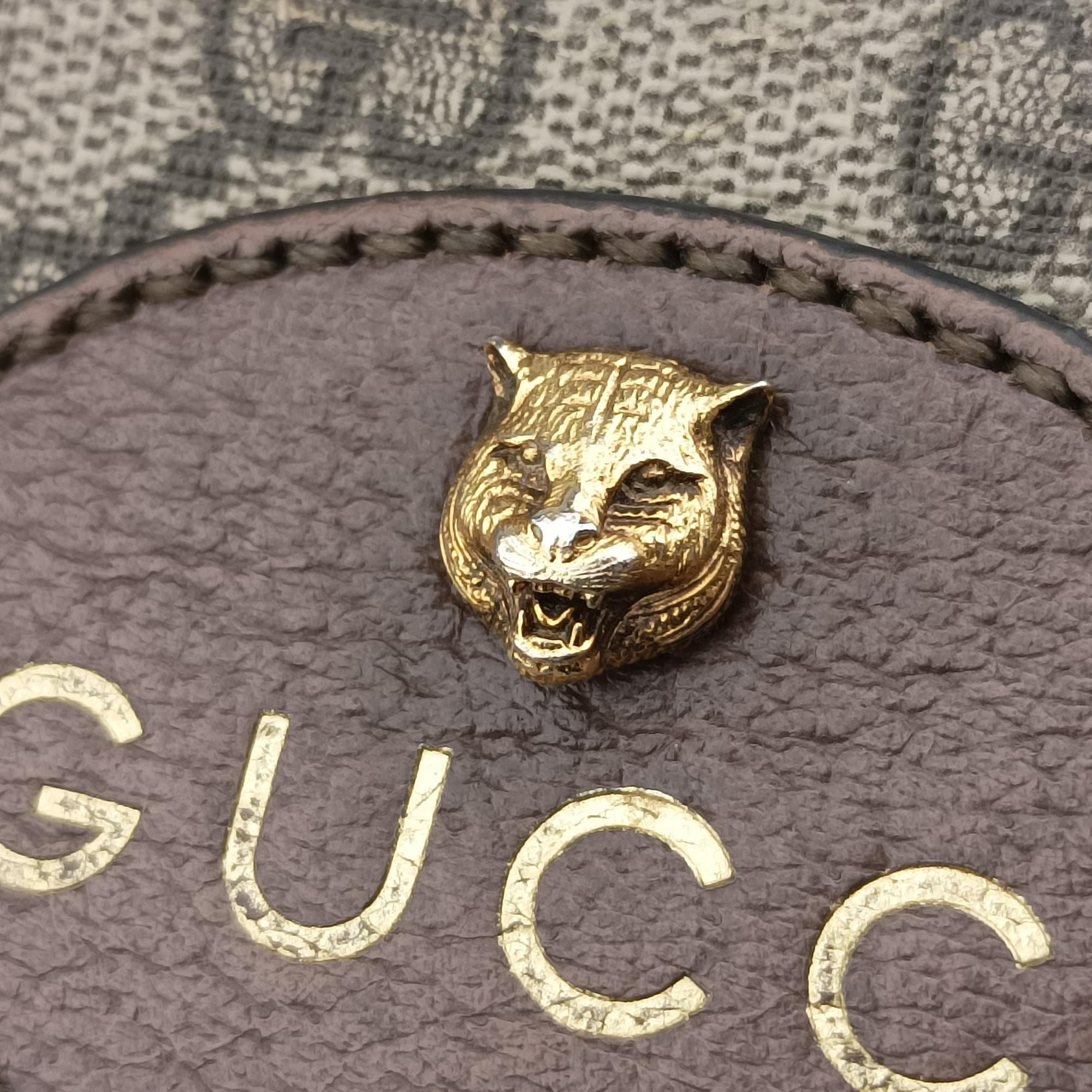 Vintage Gucci NEO VINTAGE GG Supreme Beige×red×green PVC coated canvas 493930 shoulderbag | stylenewstar