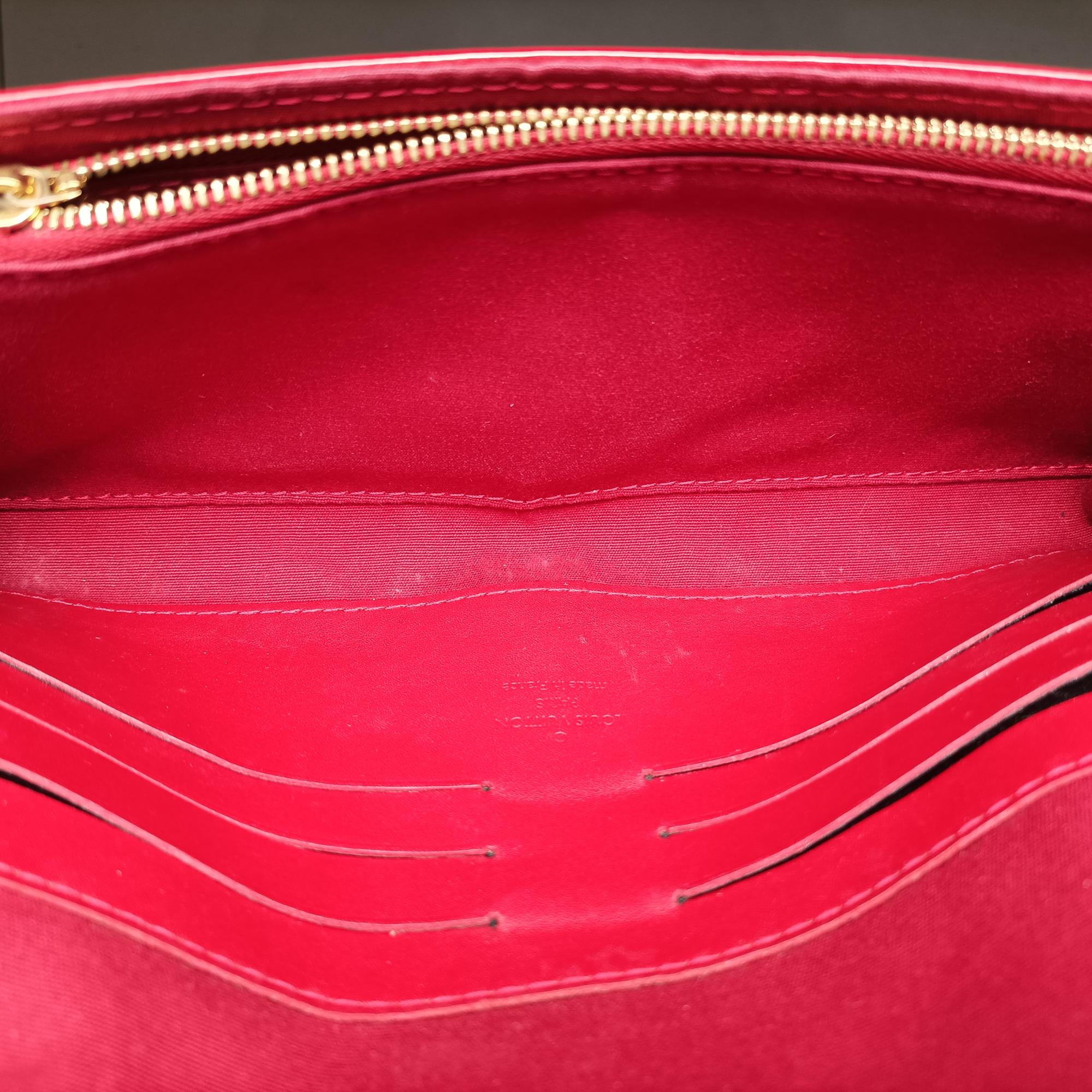 Pre-owned Louis Vuitton Sunset Boulevard Pomme d'Amour Vernis M93543 handbag | stylenewstar