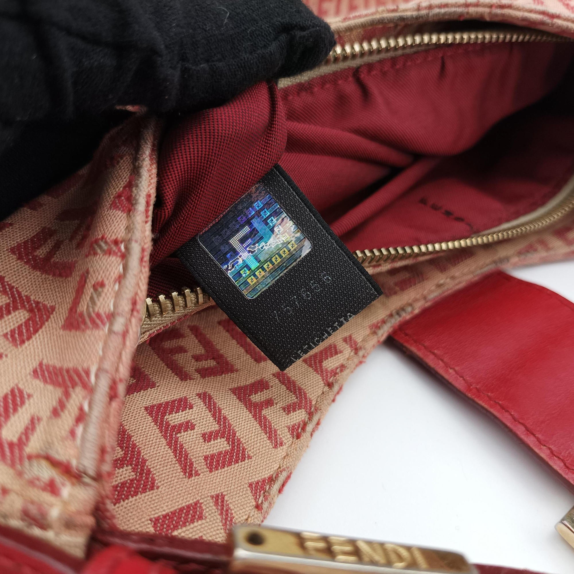 Pre-owned Fendi Zucchino Beige x Red canvas xLeather 8BR036 shoulderbag | stylenewstar