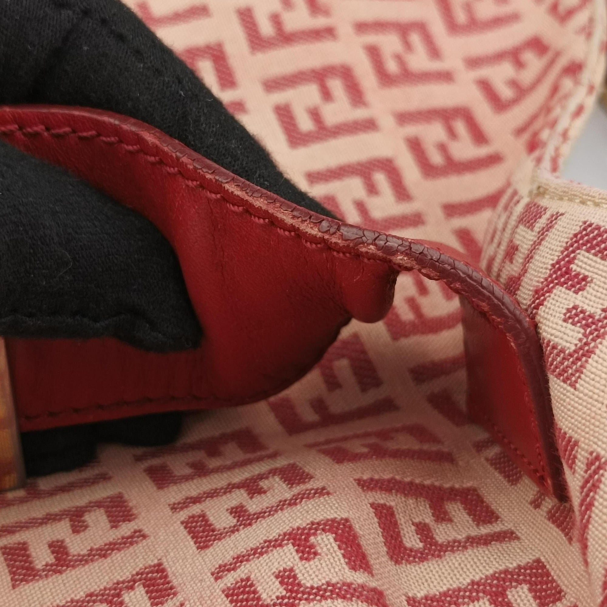 Pre-owned Fendi Zucchino Beige x Red canvas xLeather 8BR036 shoulderbag | stylenewstar