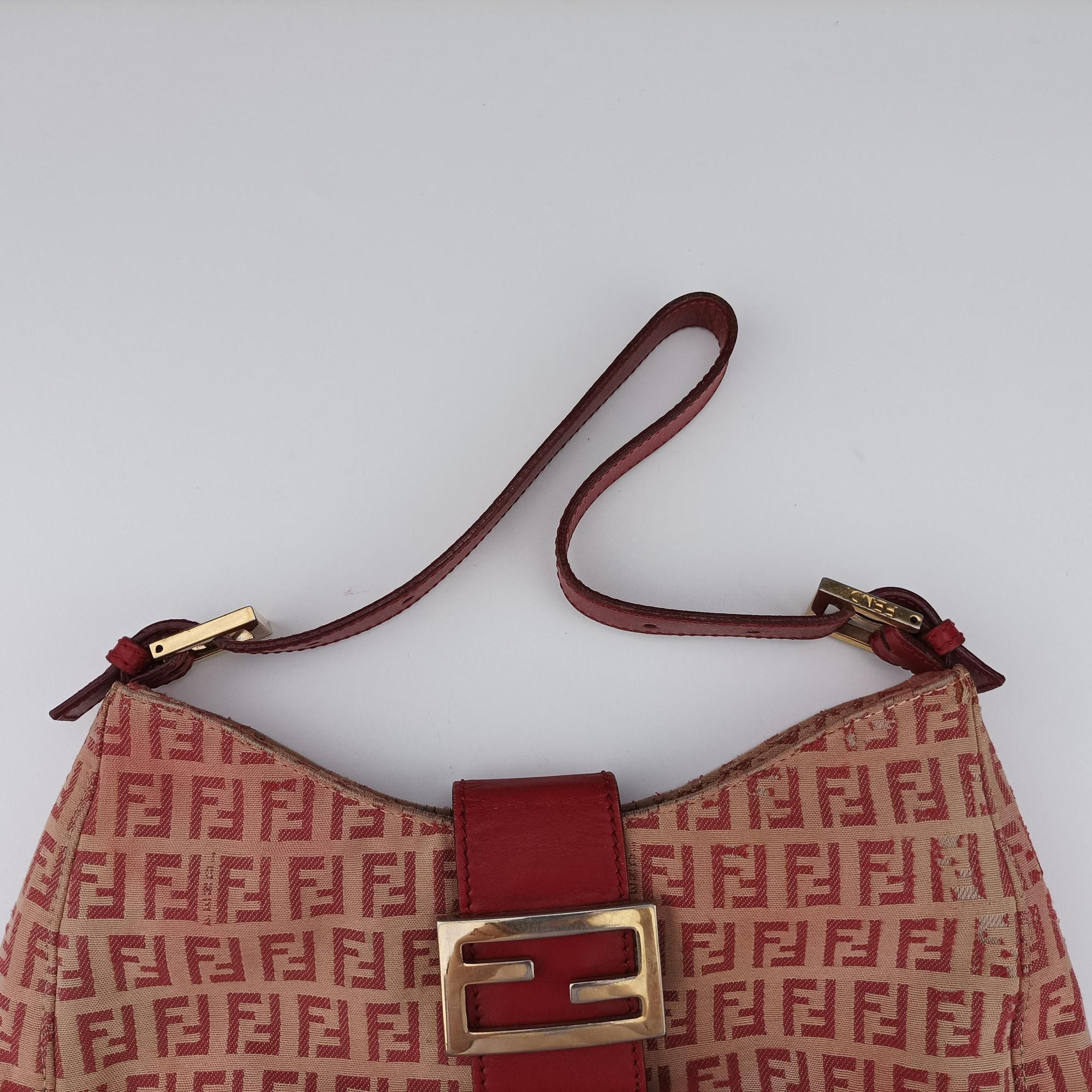 Pre-owned Fendi Zucchino Beige x Red canvas xLeather 8BR036 shoulderbag | stylenewstar
