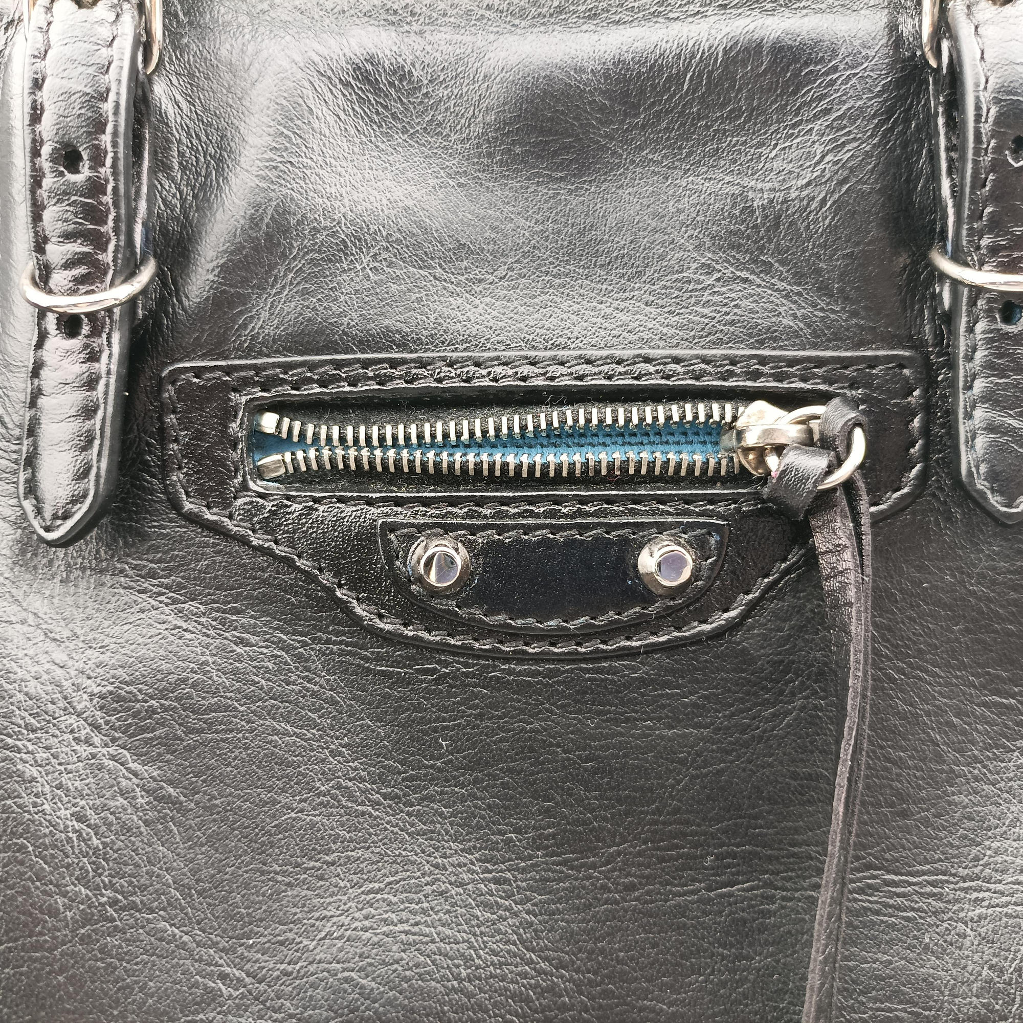 Vintage Balenciaga Paper A6 Zip Around Black×Blue Leather  shoulderbag | stylenewstar