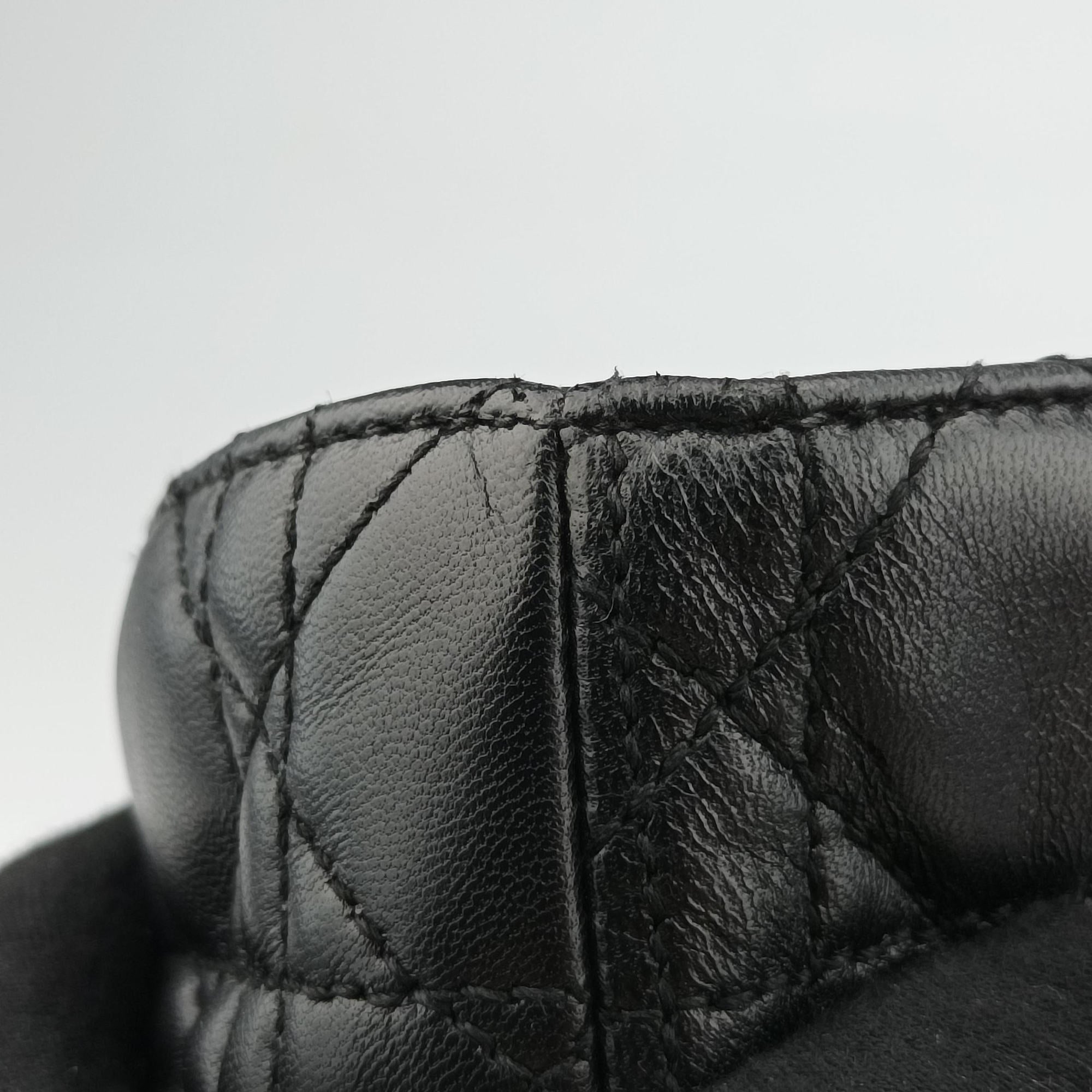 Pre-owned Christian Dior Lady Dior Black lambskin  shoulderbag | stylenewstar