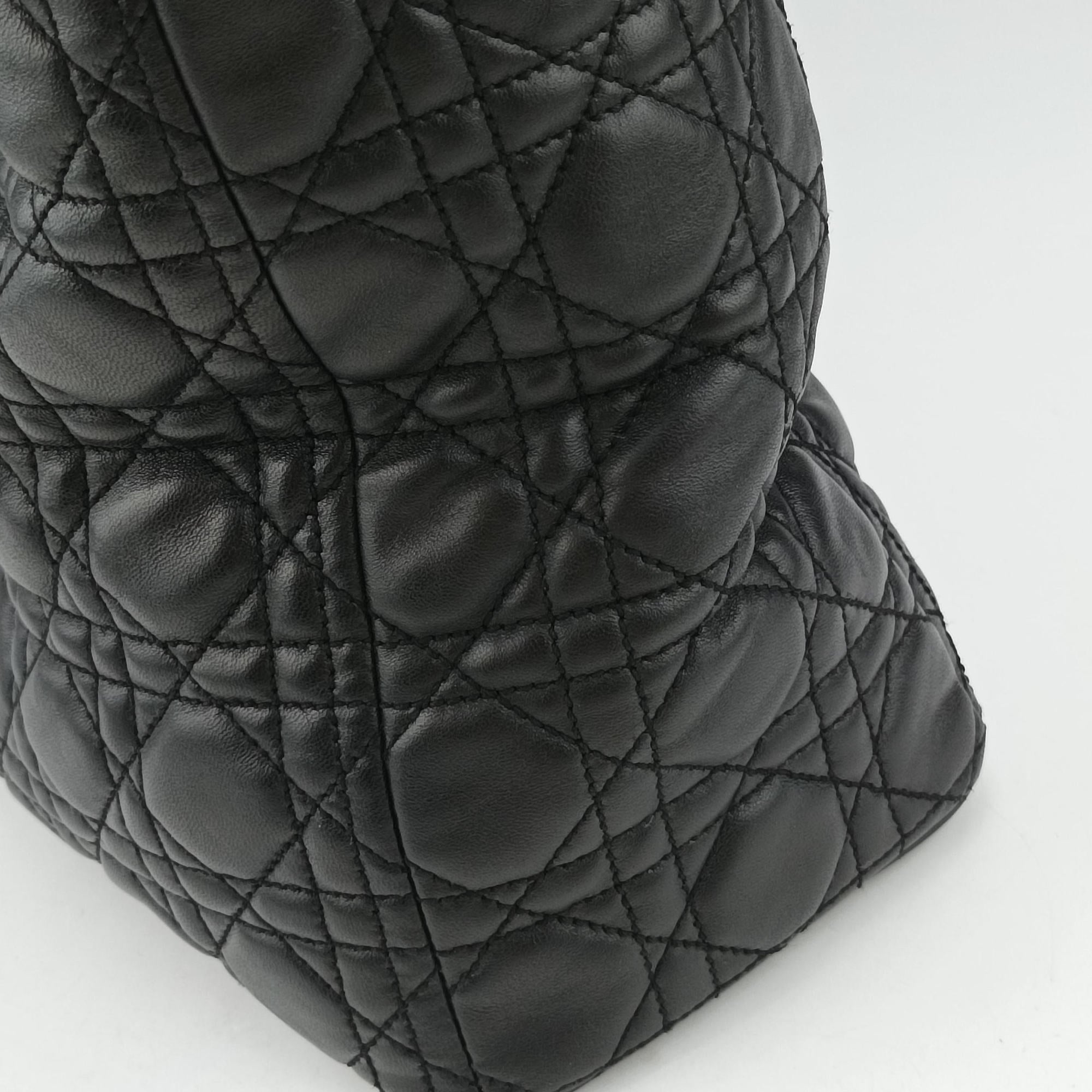 Pre-owned Christian Dior Lady Dior Black lambskin  shoulderbag | stylenewstar