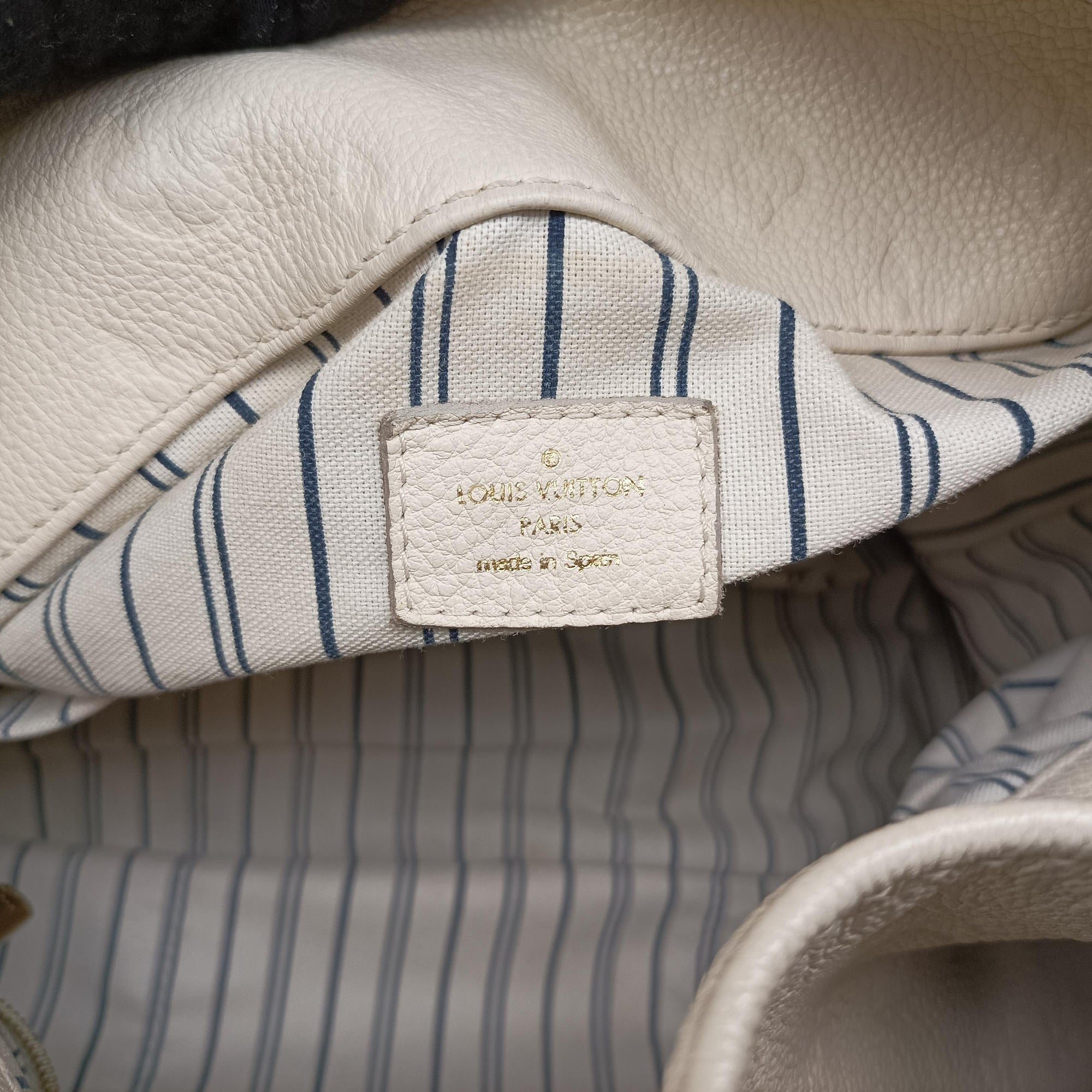 Pre-owned Louis Vuitton ARTSY MM NEIGE Monogram Empreinte M93449 shoulderbag | stylenewstar