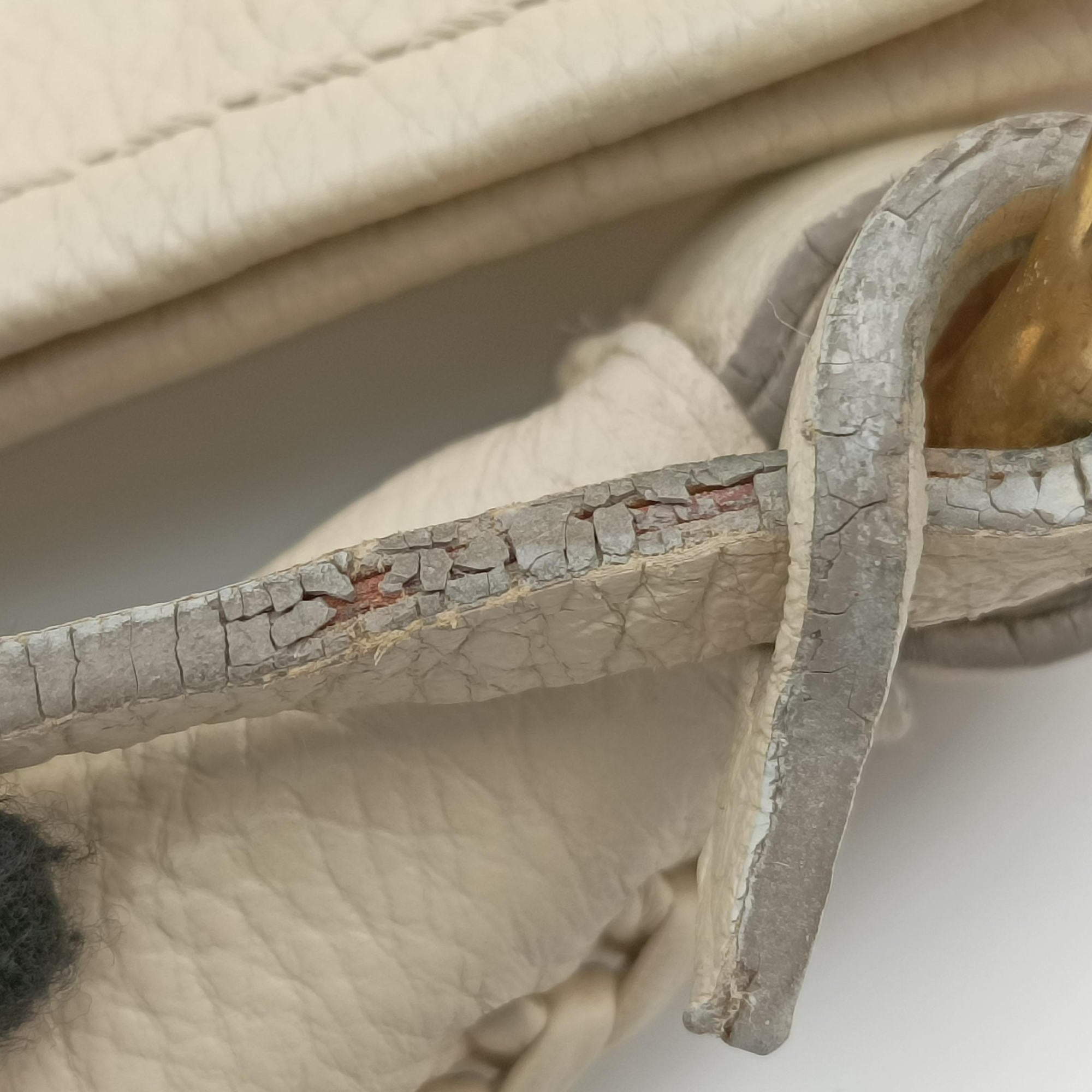 Pre-owned Louis Vuitton ARTSY MM NEIGE Monogram Empreinte M93449 shoulderbag | stylenewstar