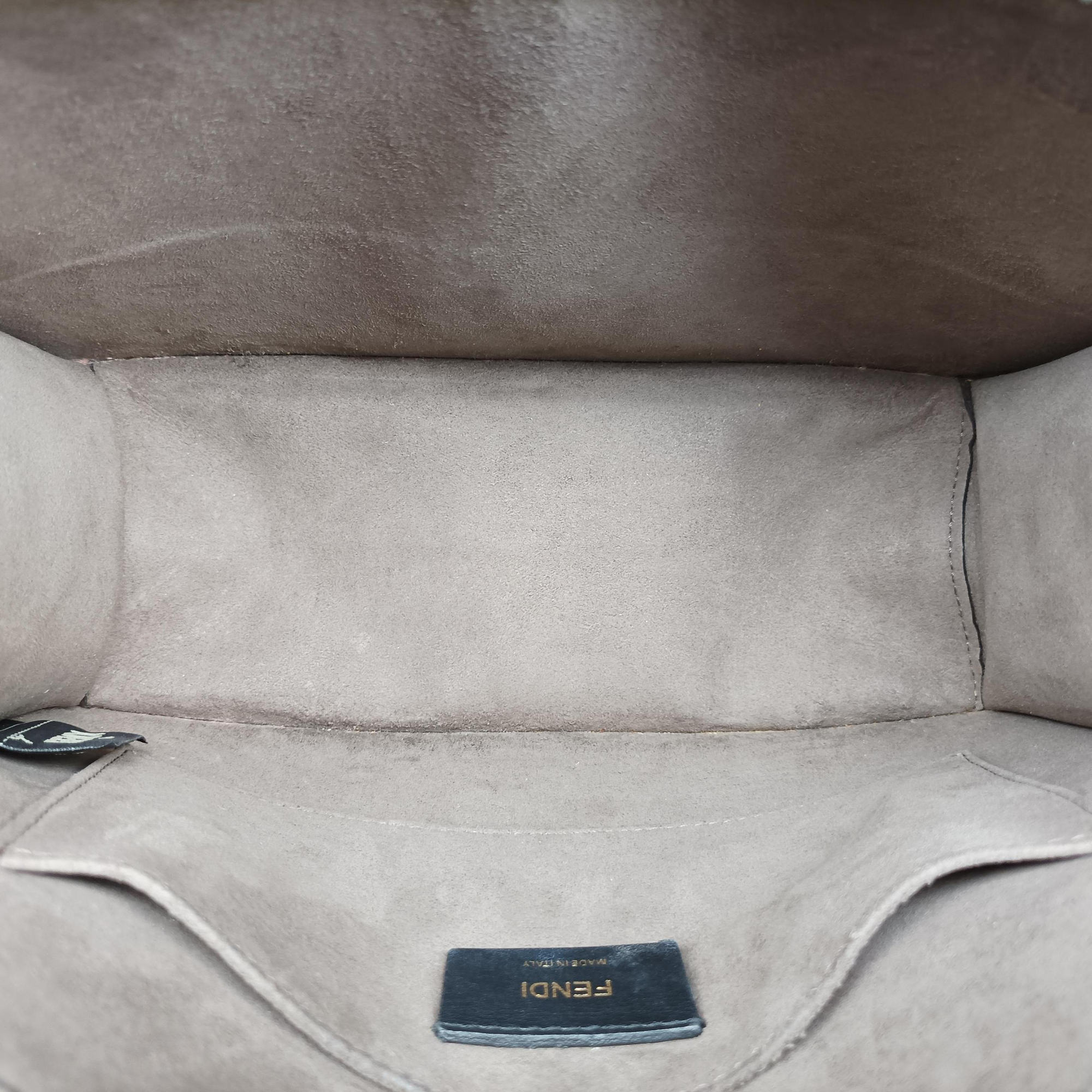 Pre-owned Fendi Kan I F Pink Leather 8BT284 shoulderbag | stylenewstar