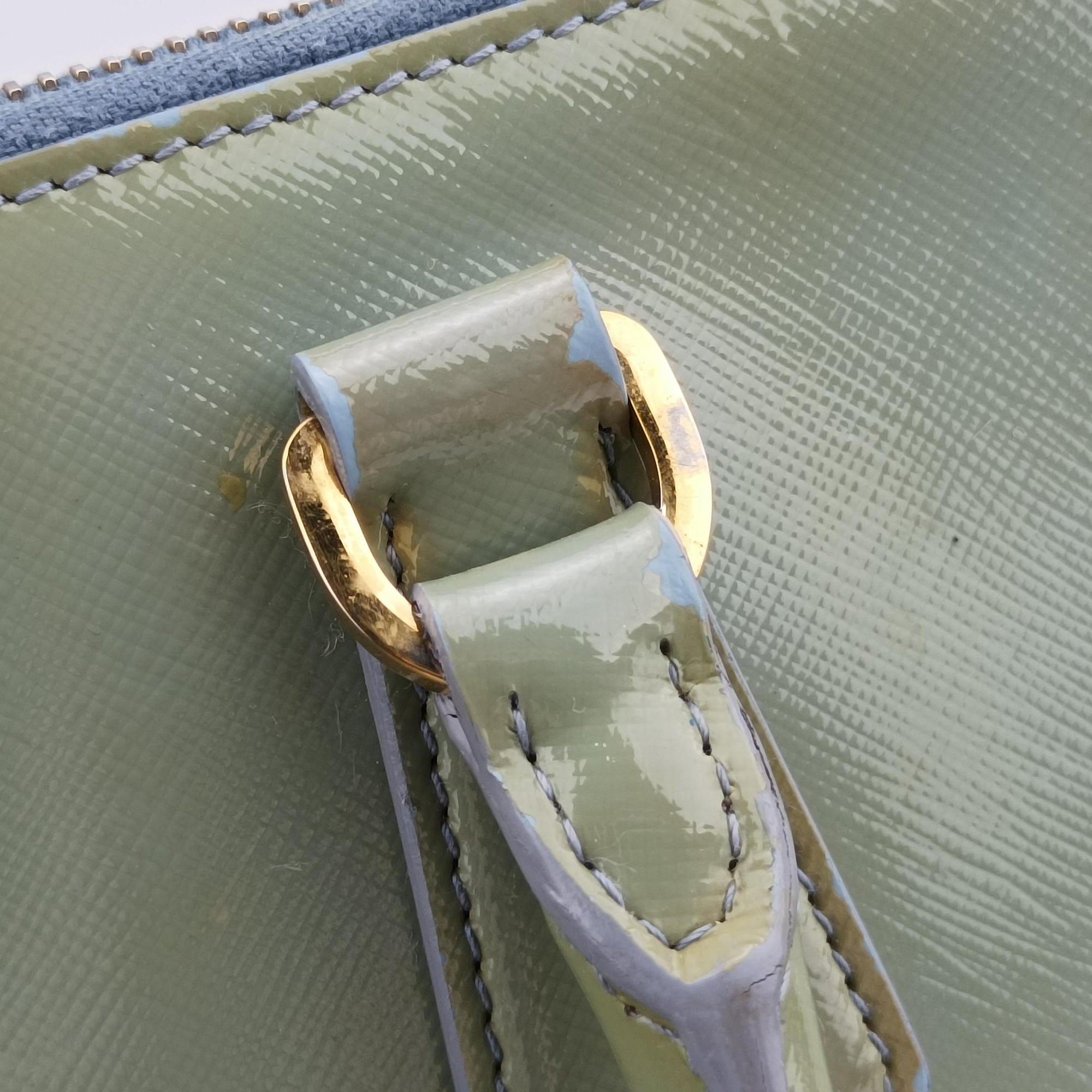 Pre-owned Prada Galleria green Patent BN2274 shoulderbag | stylenewstar