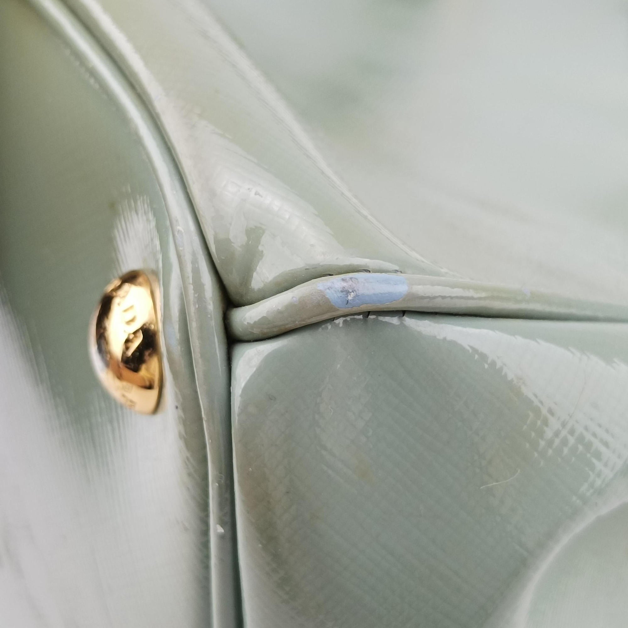 Pre-owned Prada Galleria green Patent BN2274 shoulderbag | stylenewstar