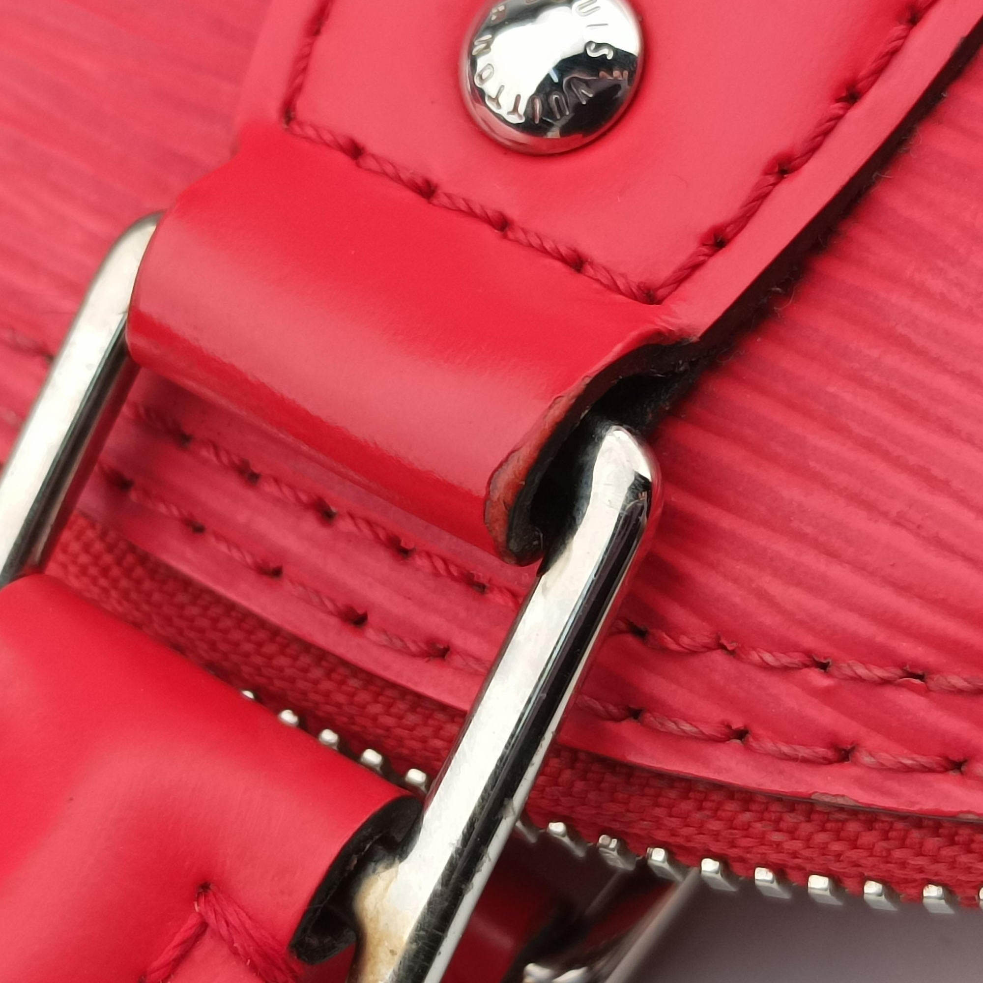 Vintage Louis Vuitton Alma BB COQUELICOT Epi M41160 shoulderbag | stylenewstar