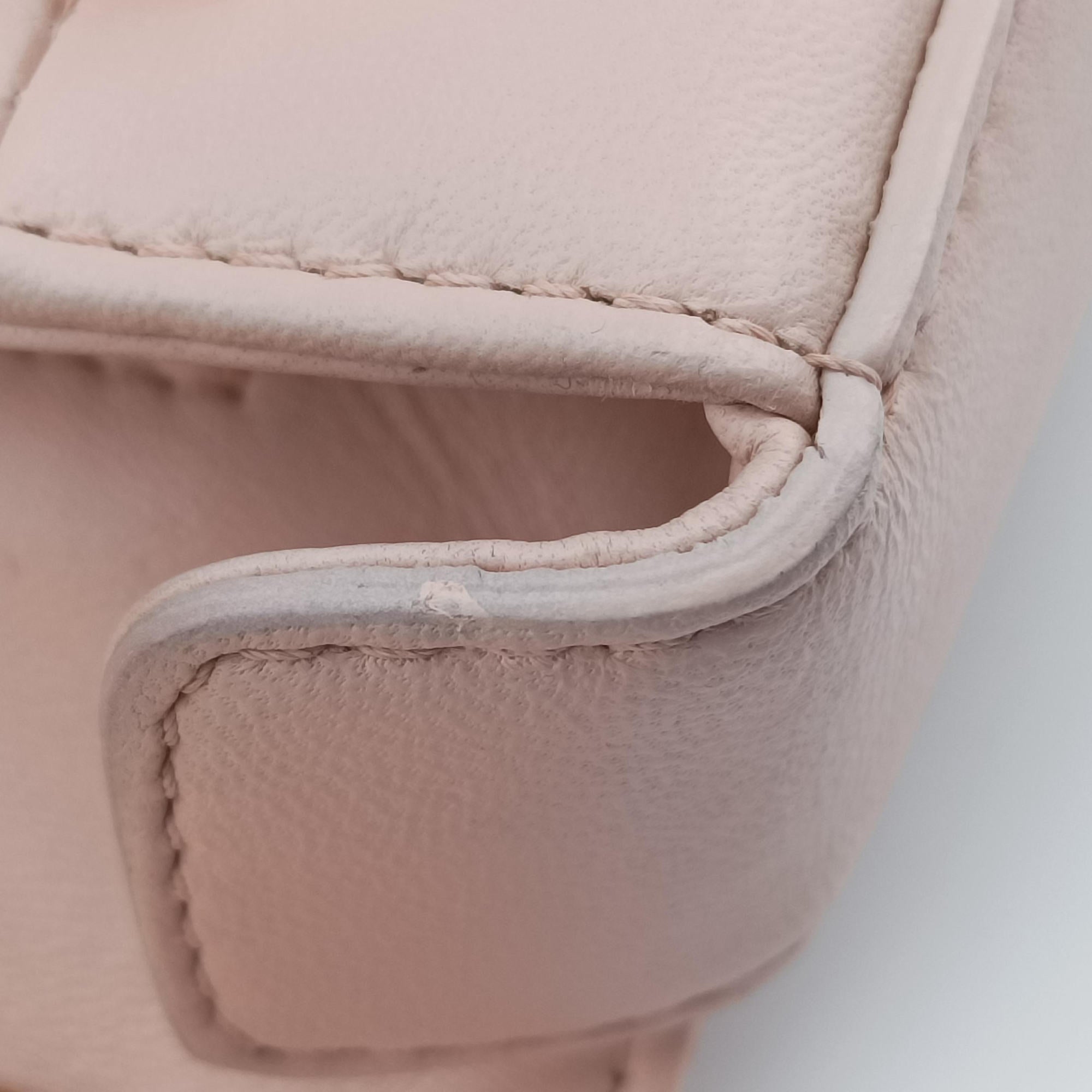 Secondhand Fendi Be Baguette Pink Leather 8BR677 shoulderbag | stylenewstar